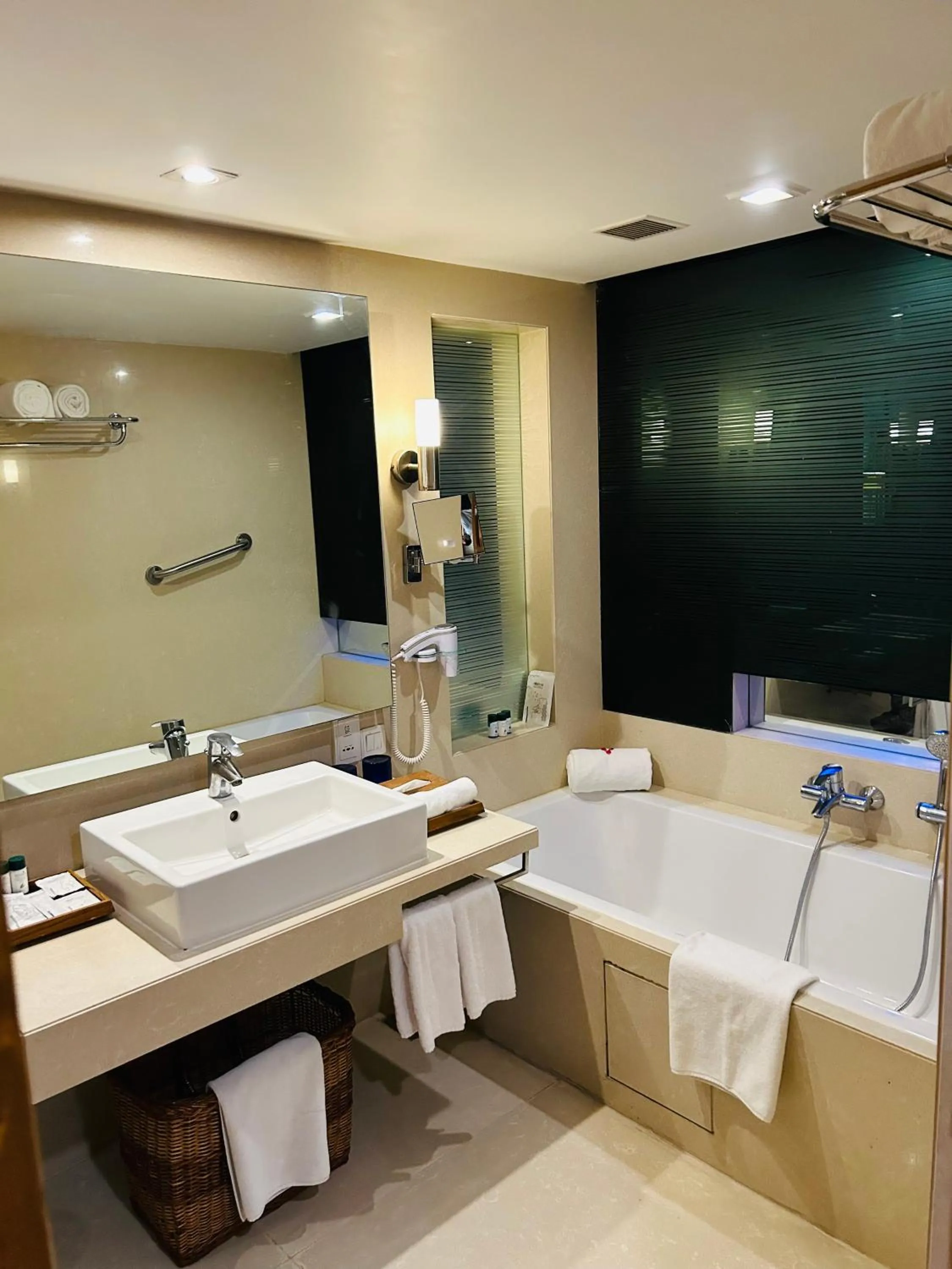 Bathroom in Fortune Select SG Highway, Ahmedabad - Member ITC Hotels' Group