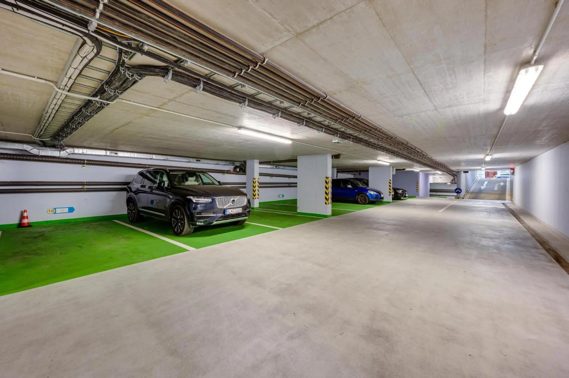 Parking in Apart Hotel VIRGO