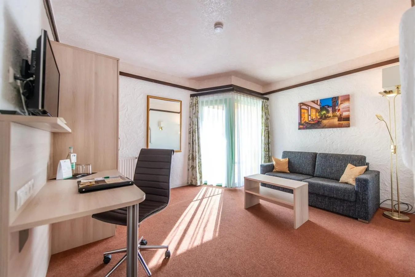 Photo of the whole room in CONTEL Hotel