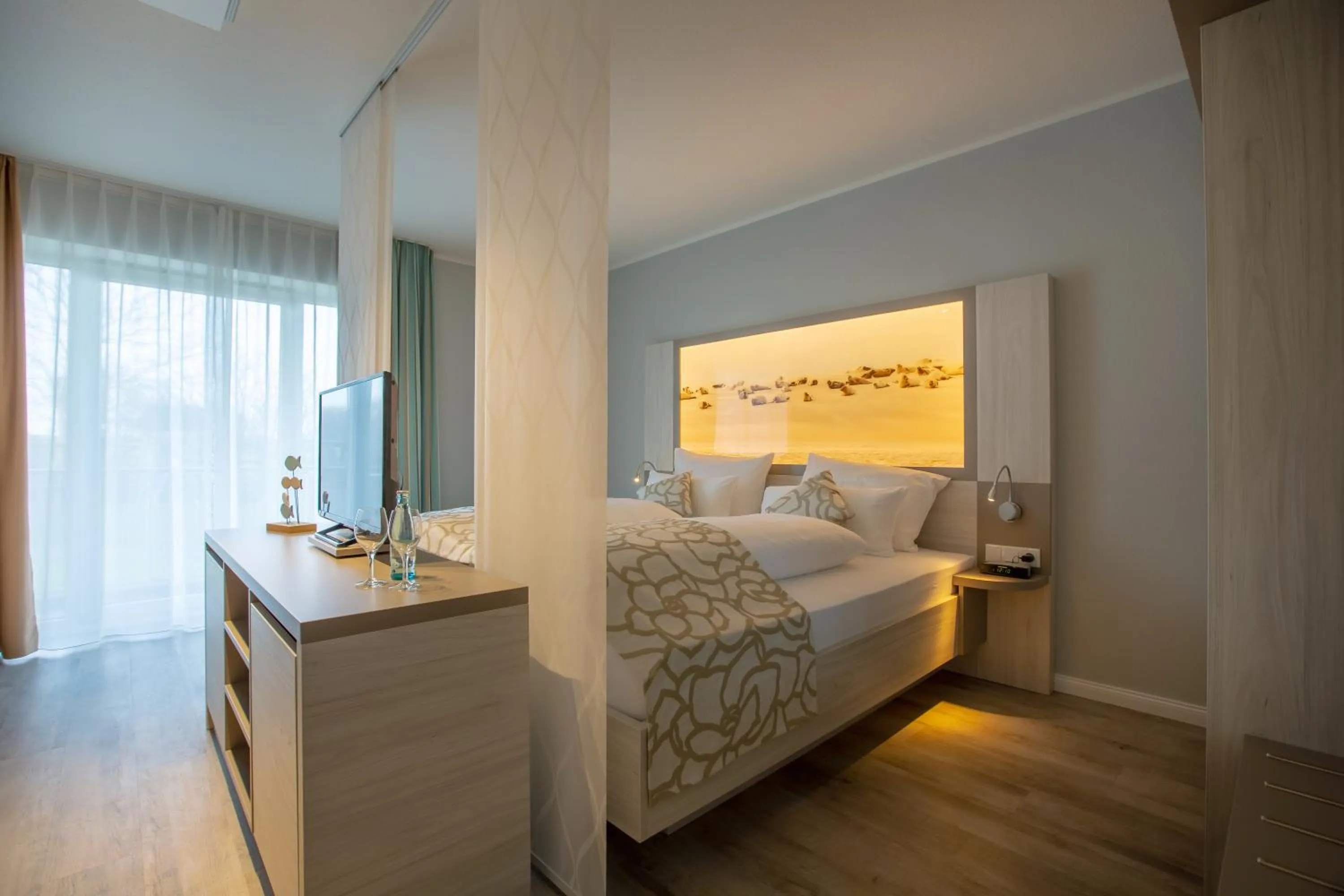 Bedroom, Bed in Nordsee Lodge