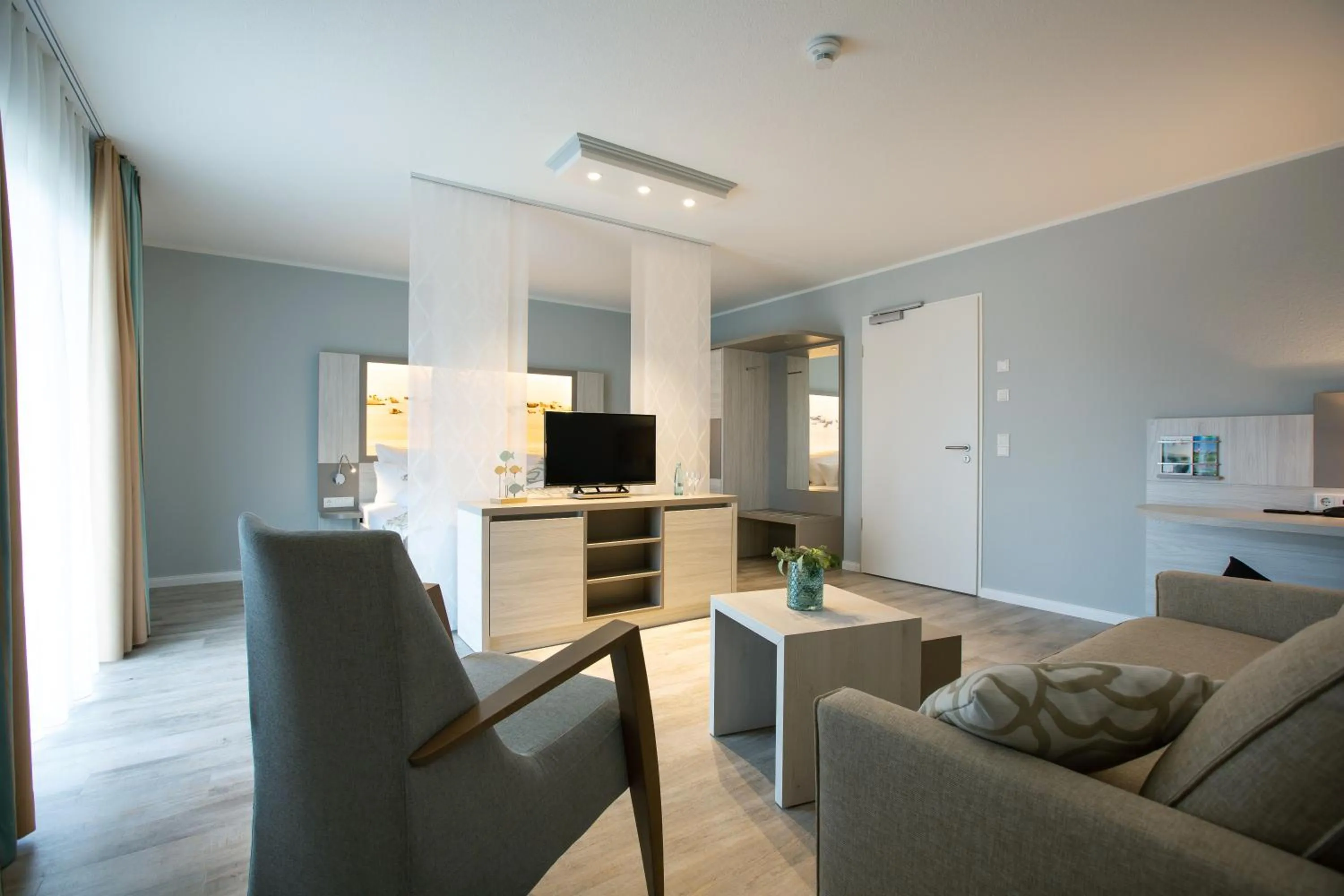 Seating area in Nordsee Lodge