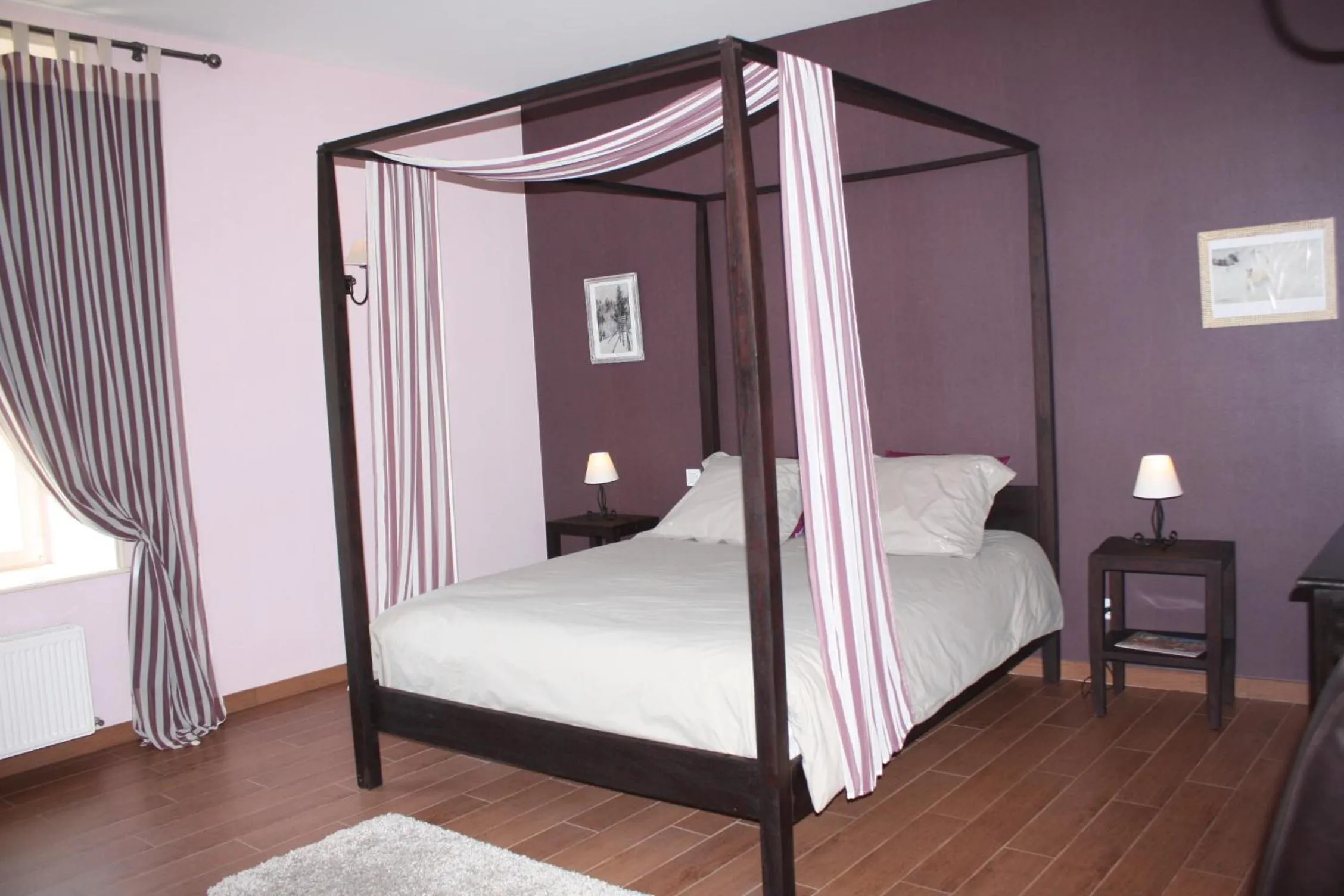 Bed in Chambres d'hôtes La Verrerie du Gast