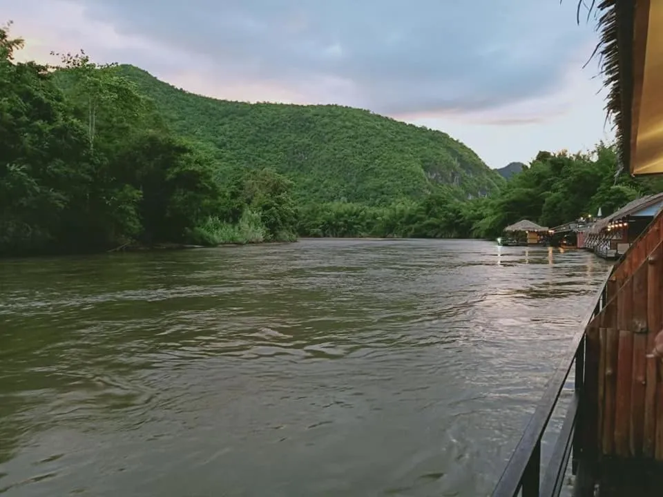 Koh Mueangkarn Paradise View Resort