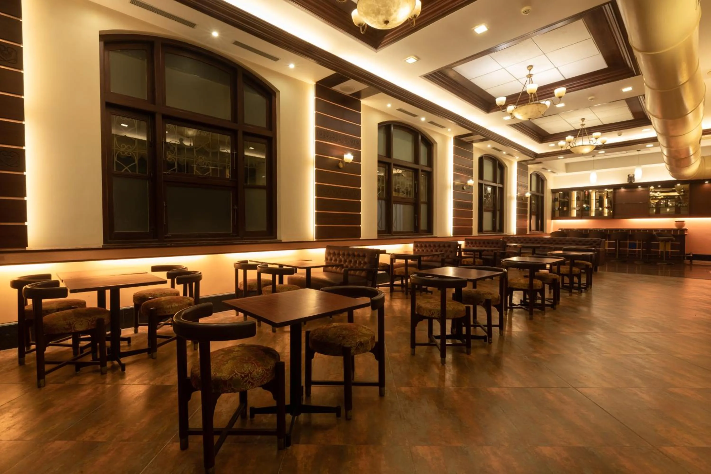 Restaurant/places to eat in Grand Hotel Mumbai - Ballard Estate, Fort