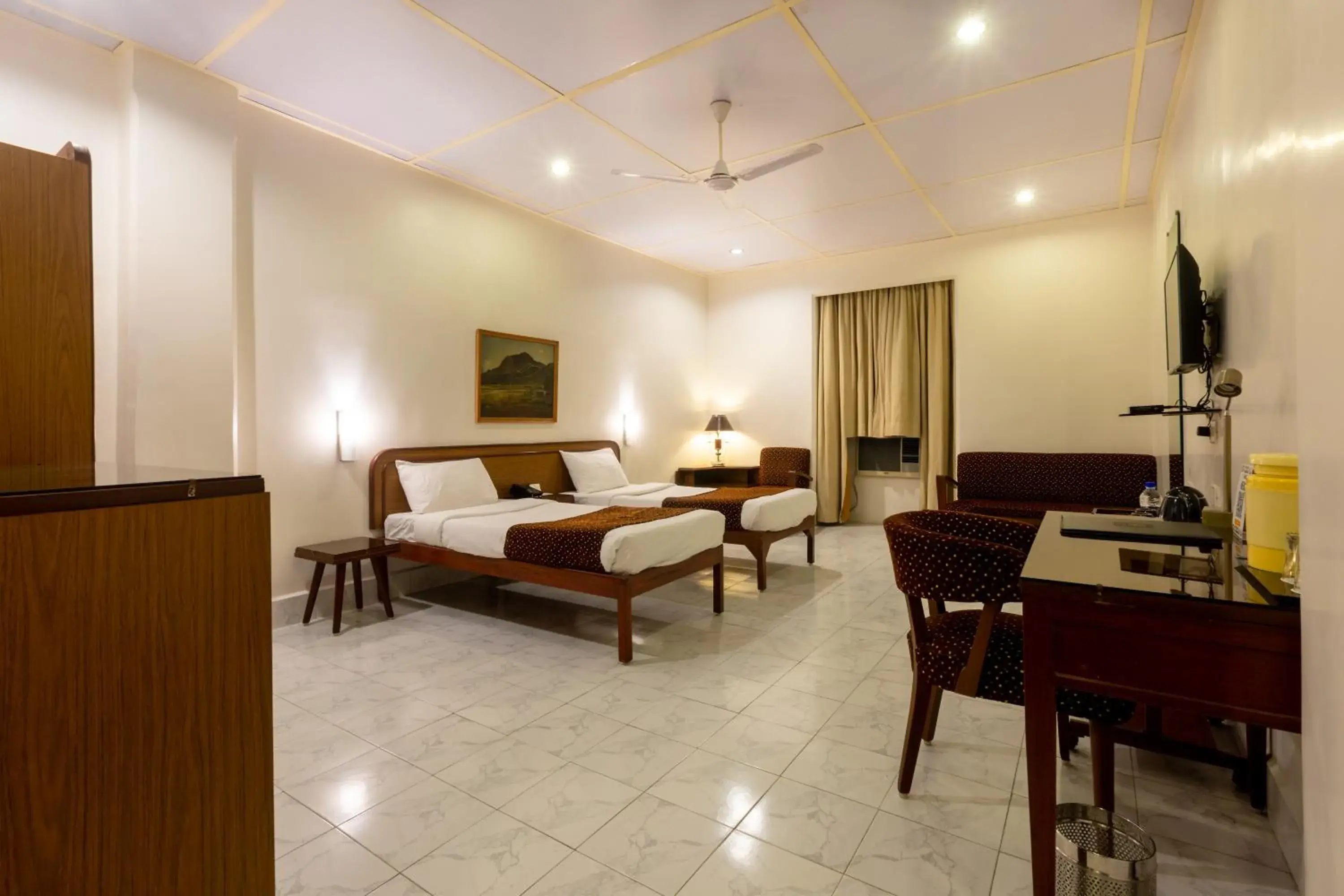 Deluxe or Twin Room - single occupancy in Grand Hotel Mumbai - Ballard Estate, Fort Deluxe or Twin Room - single occupancy in Grand Hotel Mumbai - Ballard Estate, Fort