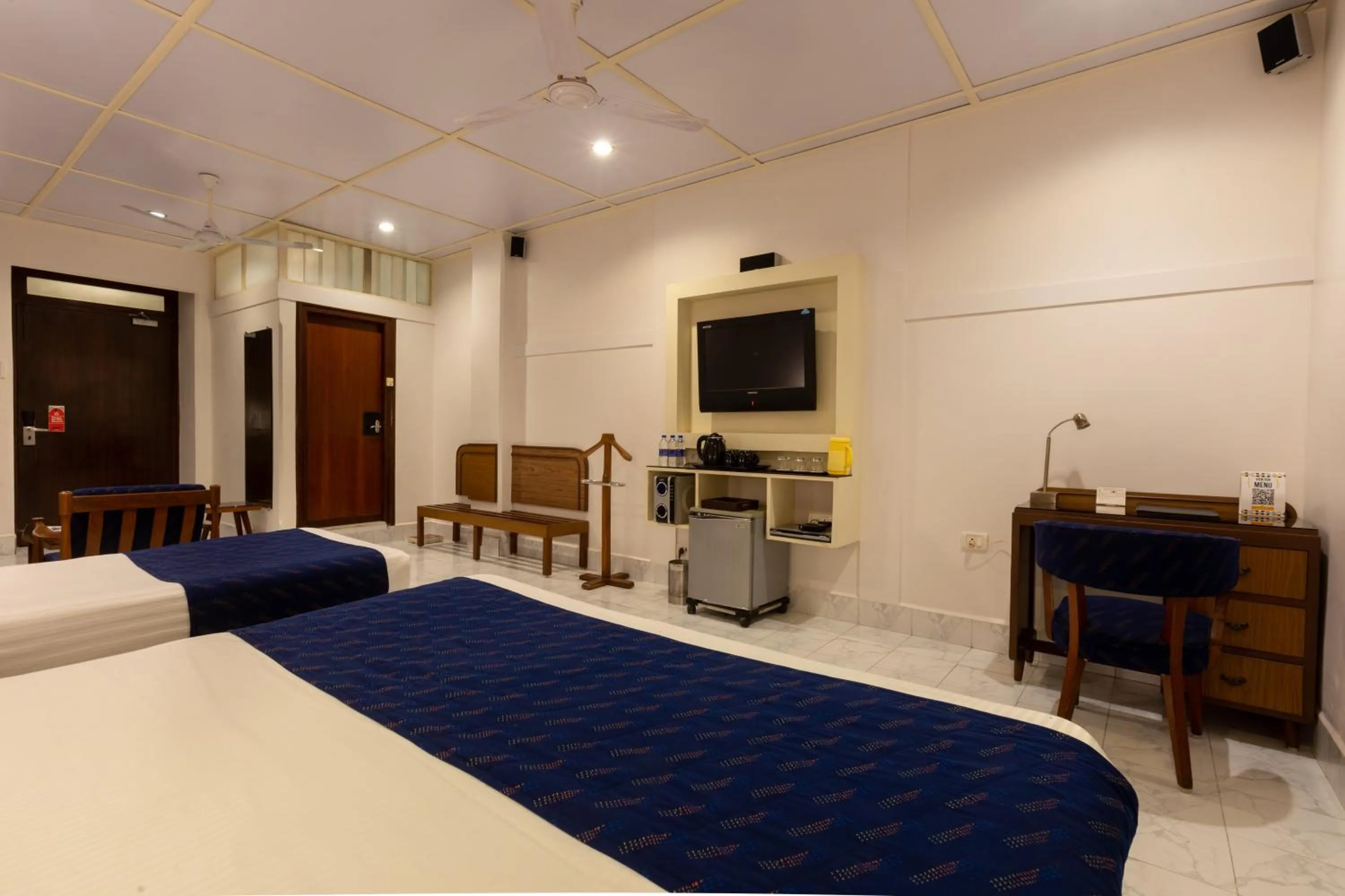 Bedroom, Bed in Grand Hotel Mumbai - Ballard Estate, Fort