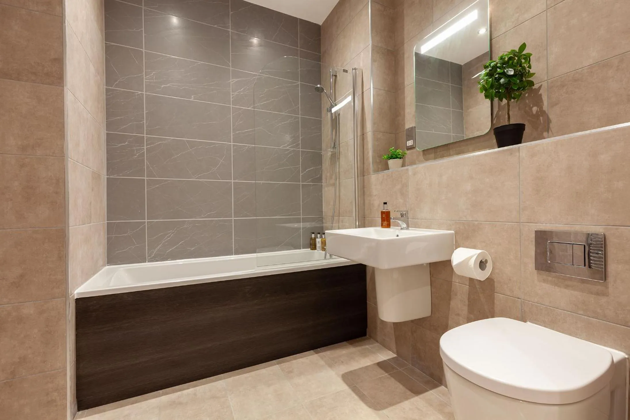 Shower in KSpace @ The Point