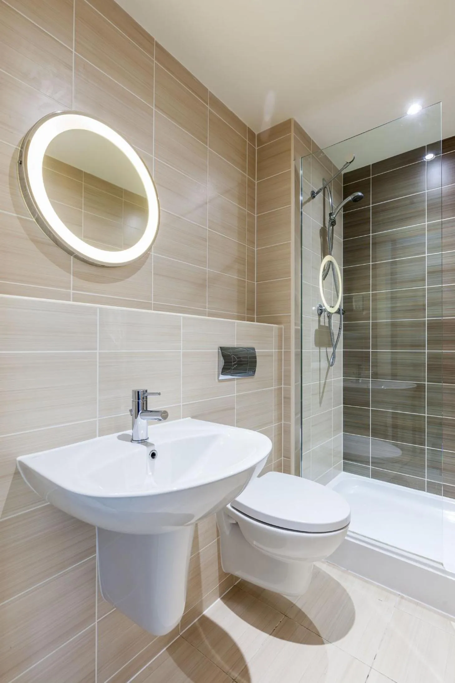 Shower in KSpace @ The Point