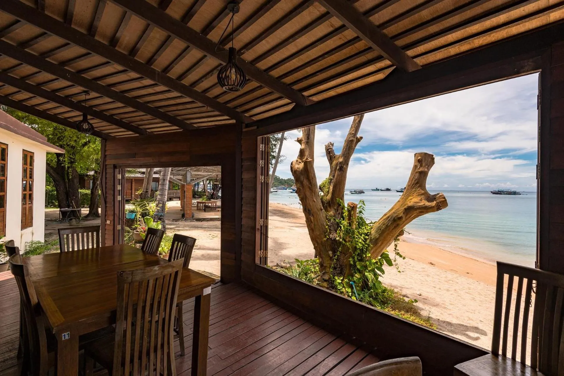 Restaurant/places to eat in Koh Tao Regal Resort - SHA Plus