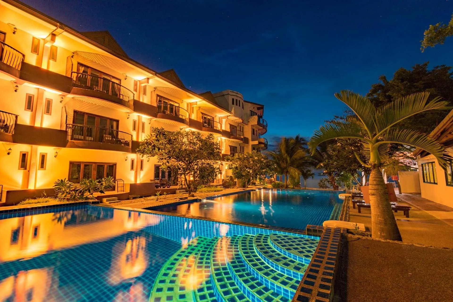 Swimming pool in Koh Tao Regal Resort - SHA Plus