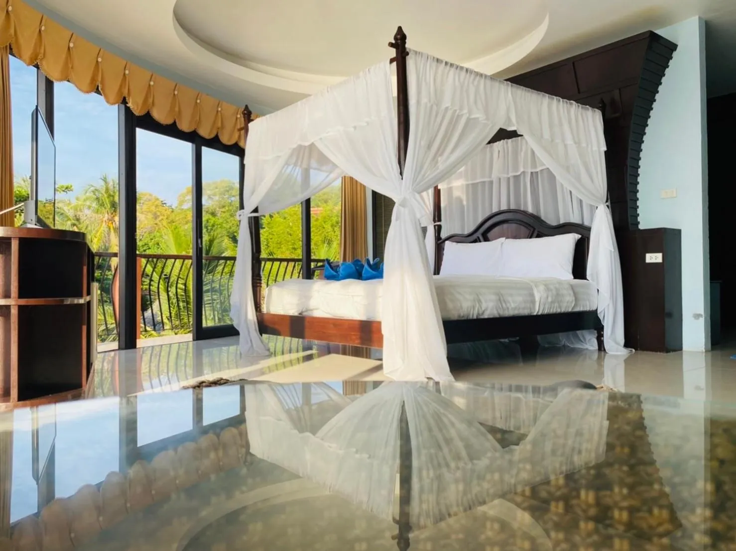 Bedroom, Bed in Koh Tao Regal Resort - SHA Plus