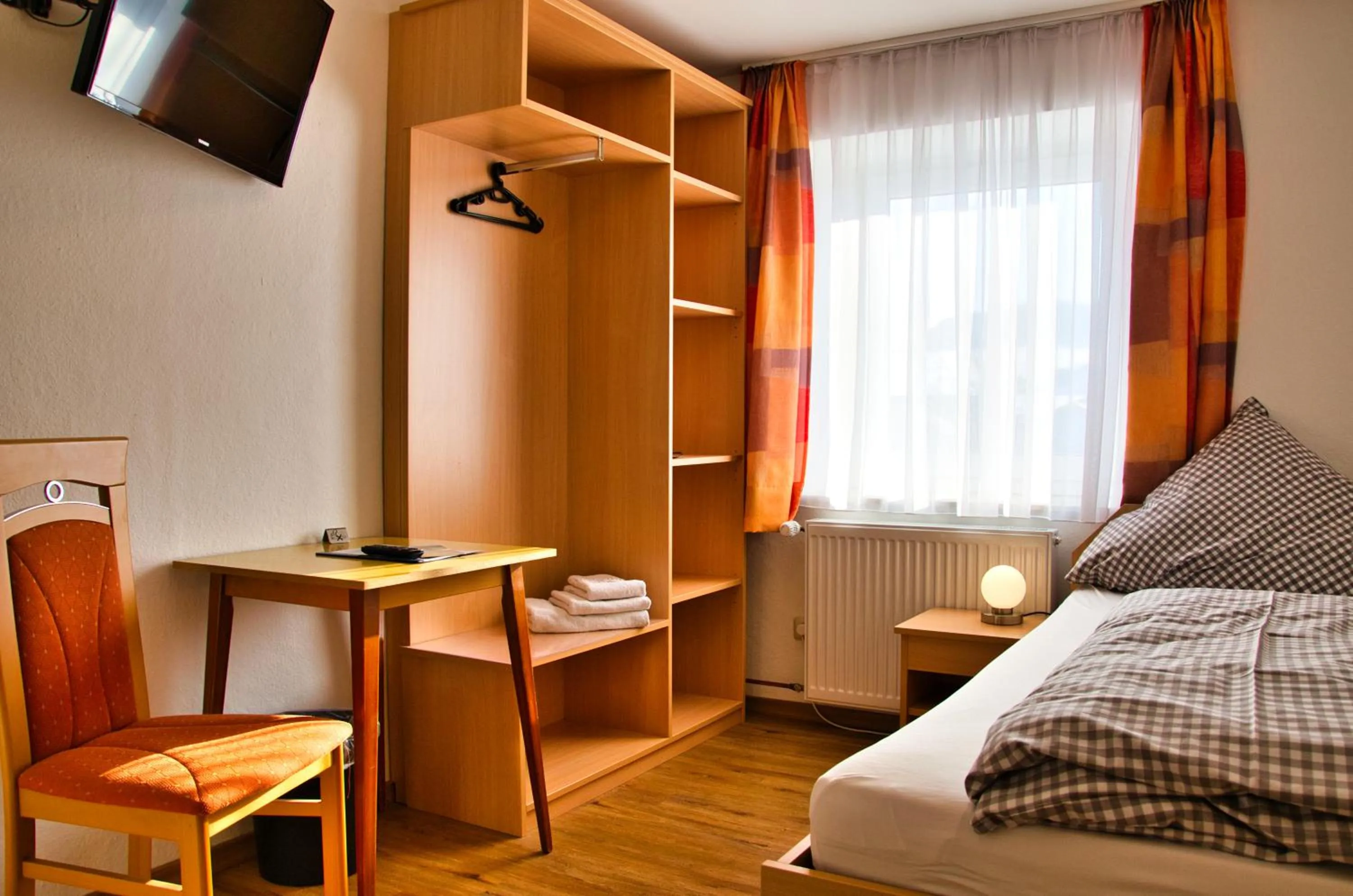 Photo of the whole room, Bed in Hotel Gasthof Altmann