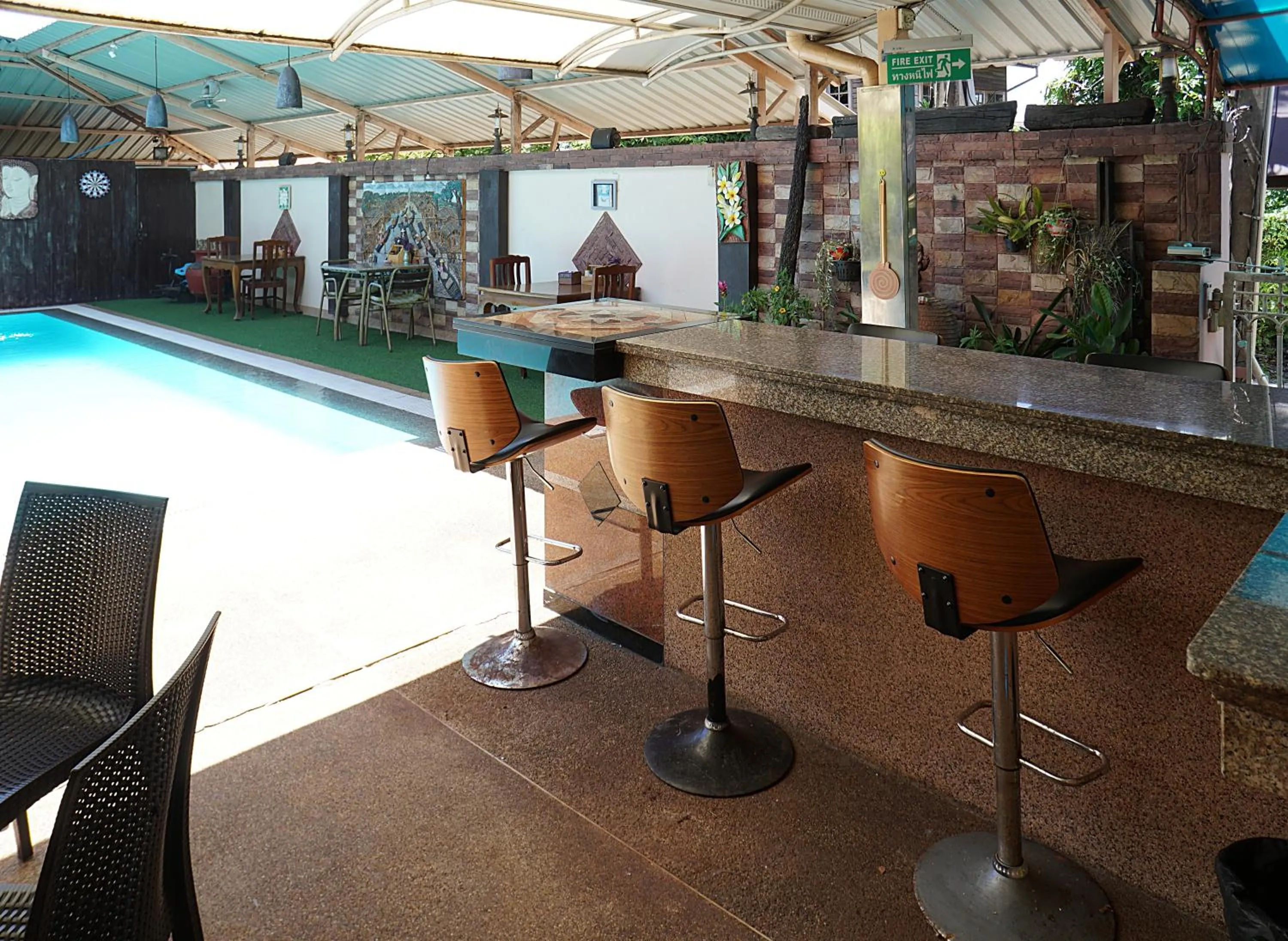 Restaurant/places to eat in Udon Thai House Resort & Hotel