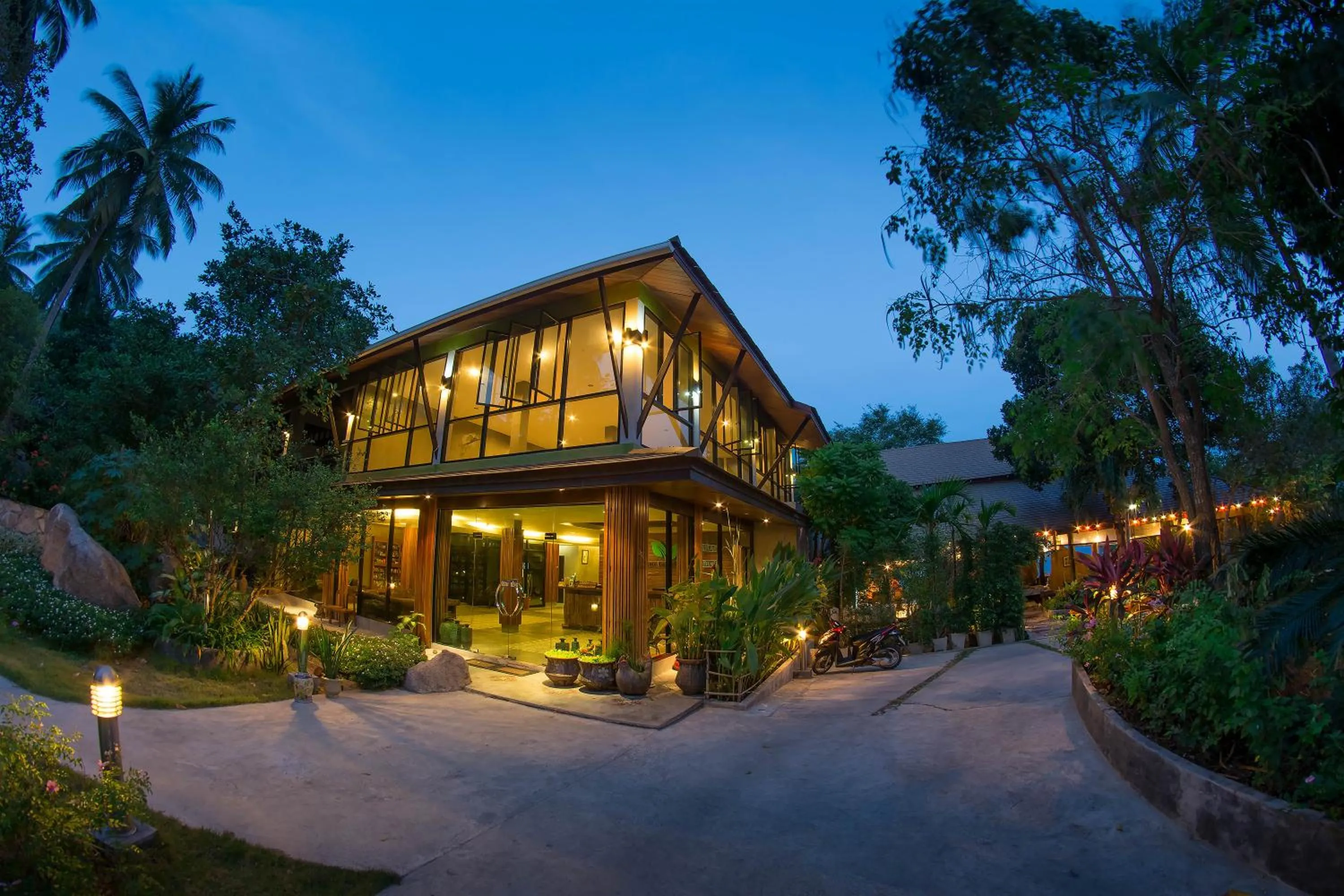 Facade/entrance in Tanote Villa SHA Extra Plus