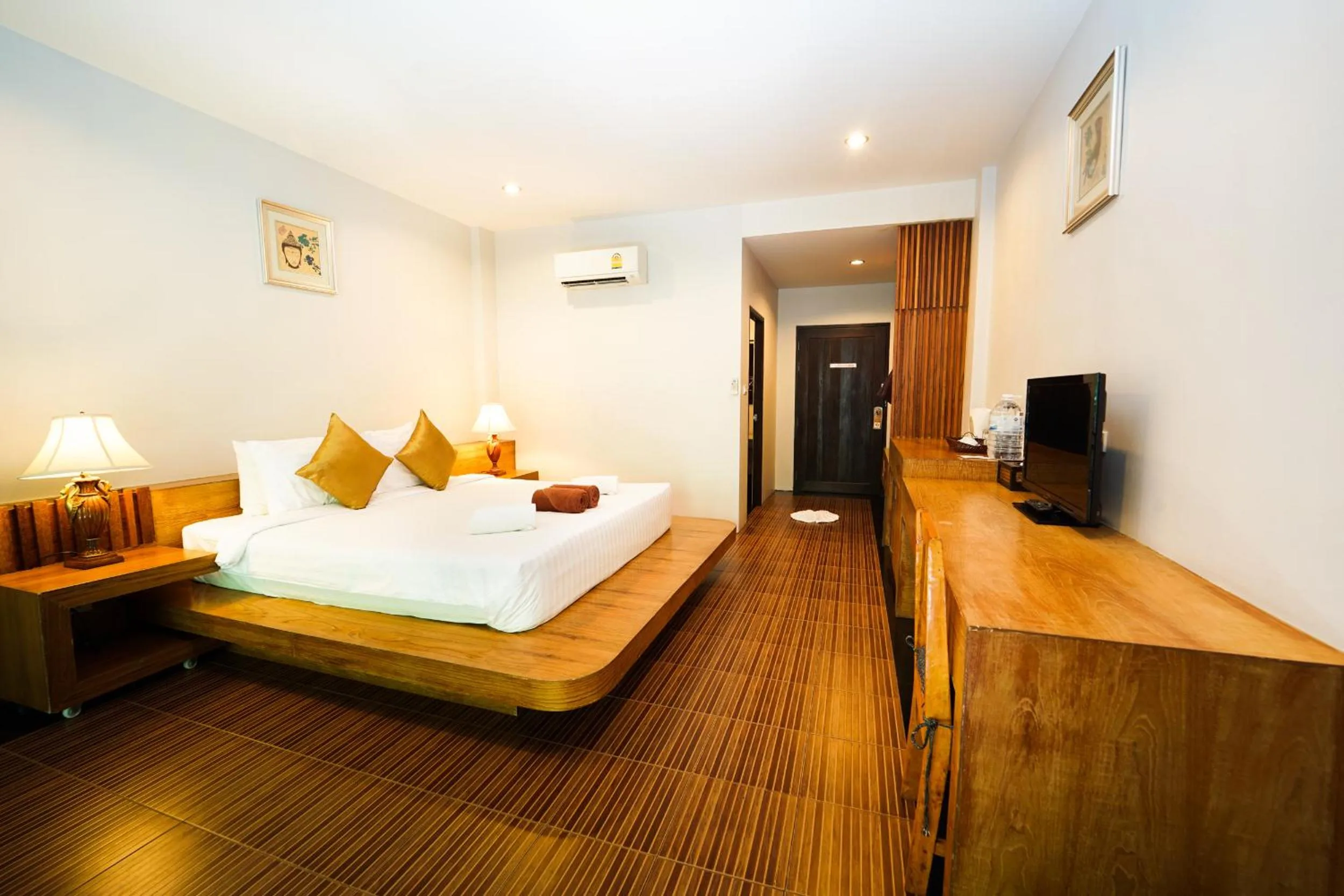 Bed in Tanote Villa SHA Extra Plus