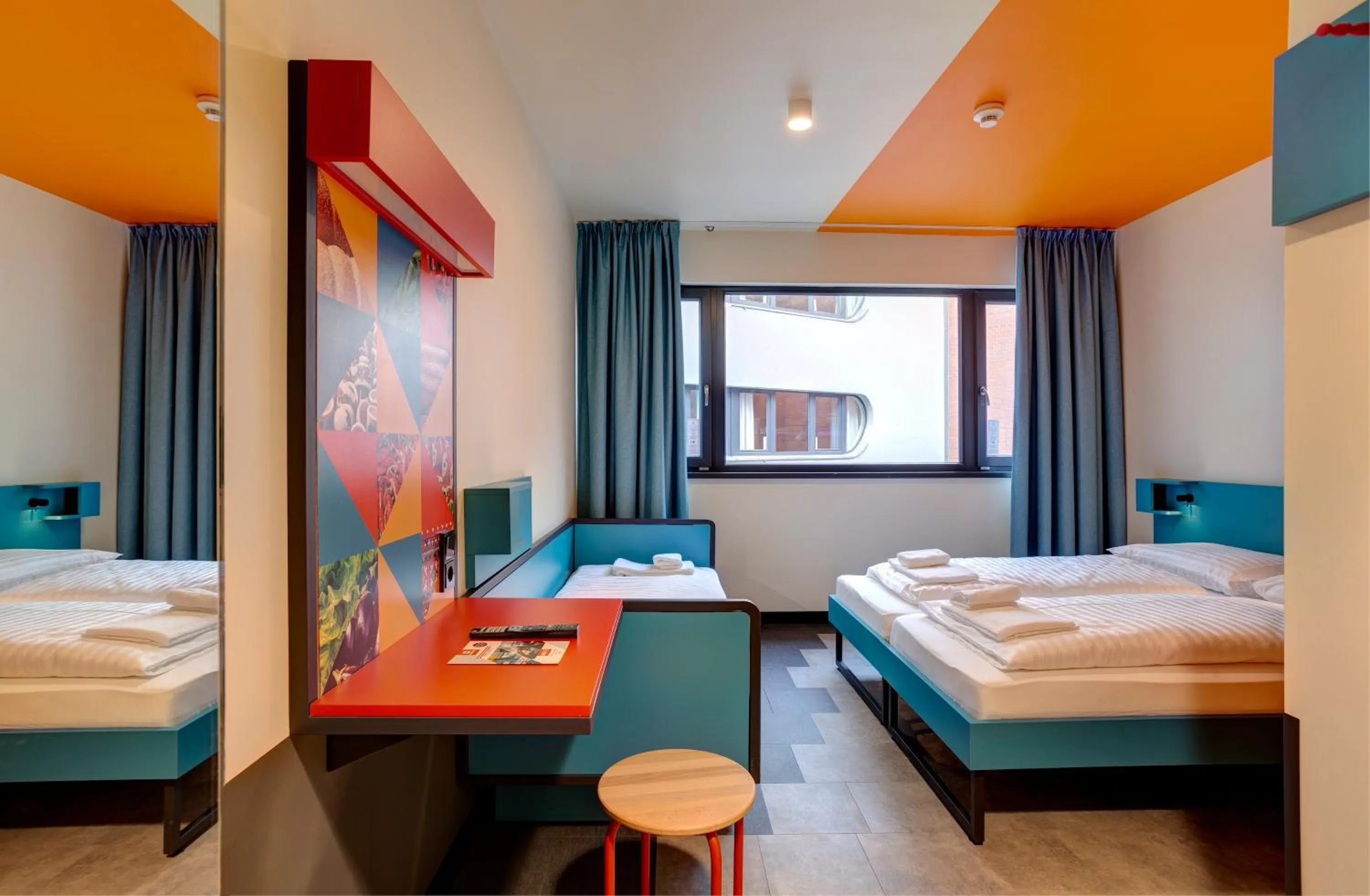 Bedroom, Bed in MEININGER Budapest Great Market Hall