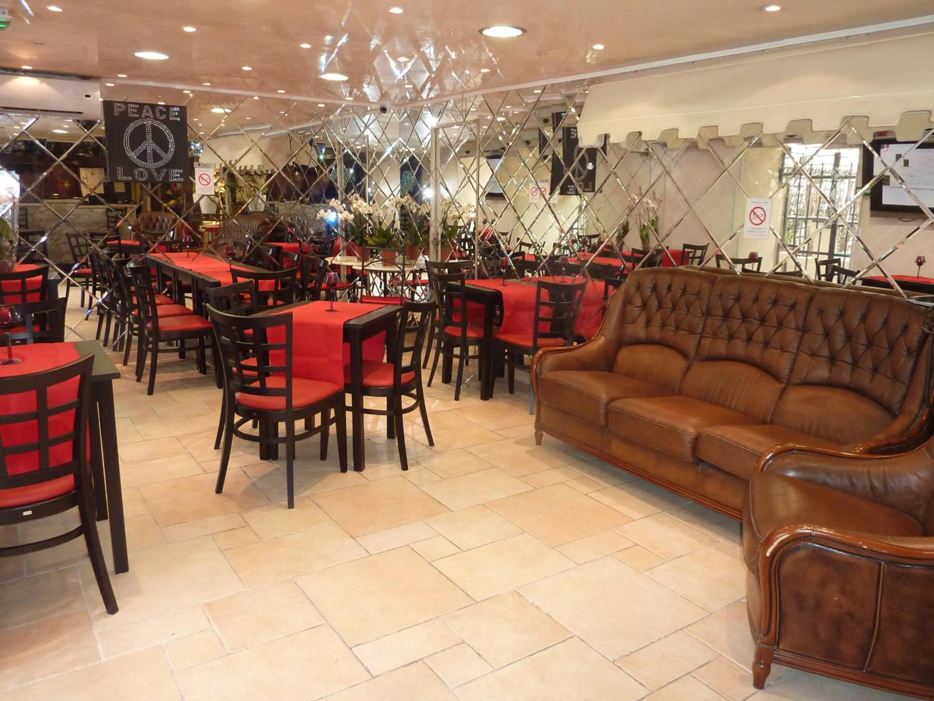 Restaurant/places to eat in Hôtel Villa Boeri