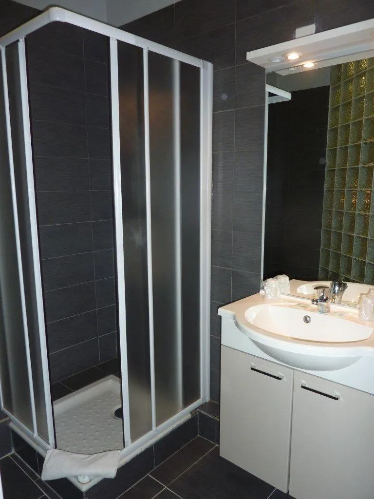 Bathroom in Hôtel Villa Boeri