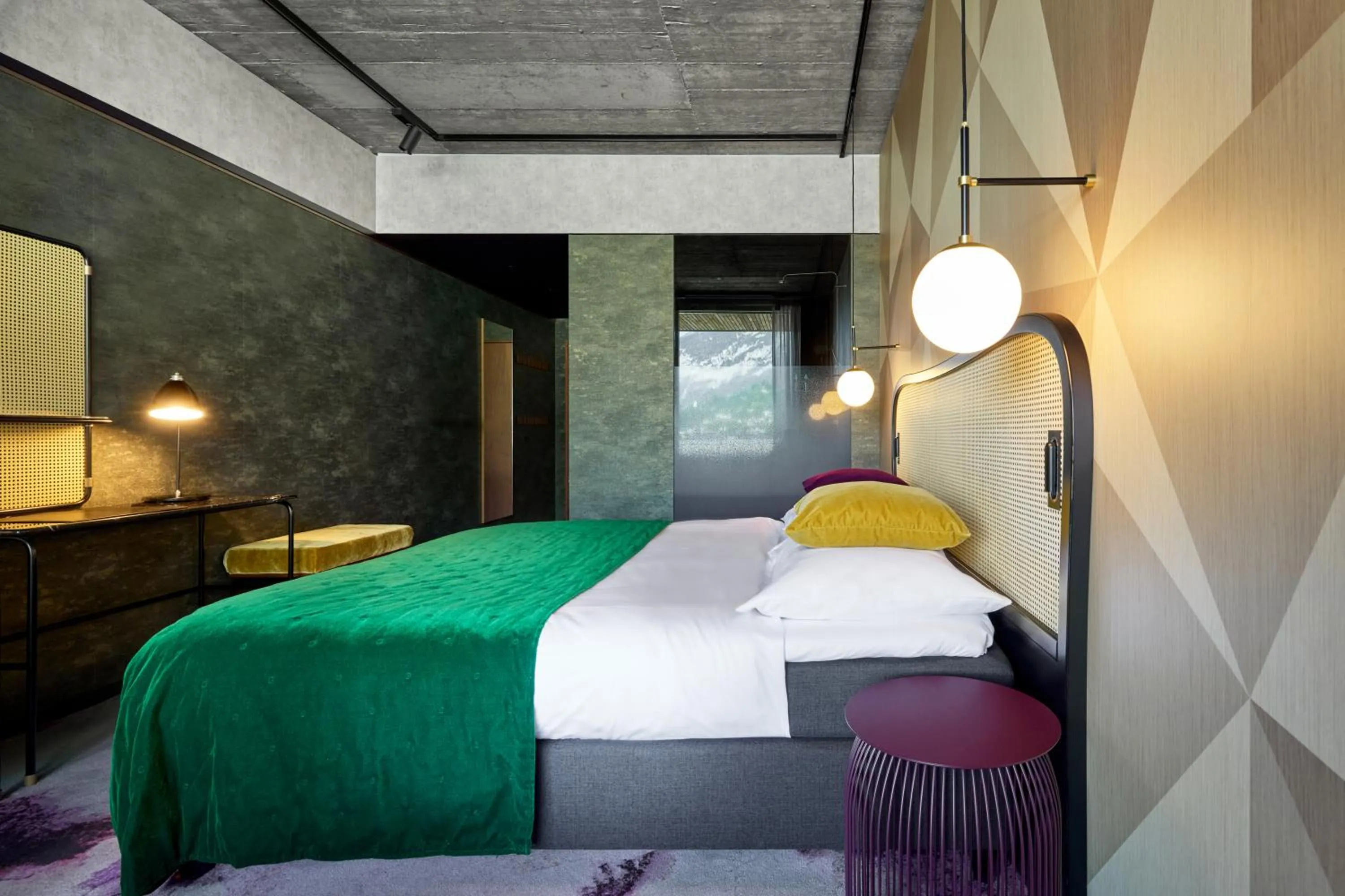 Bed in The Hide Flims Hotel