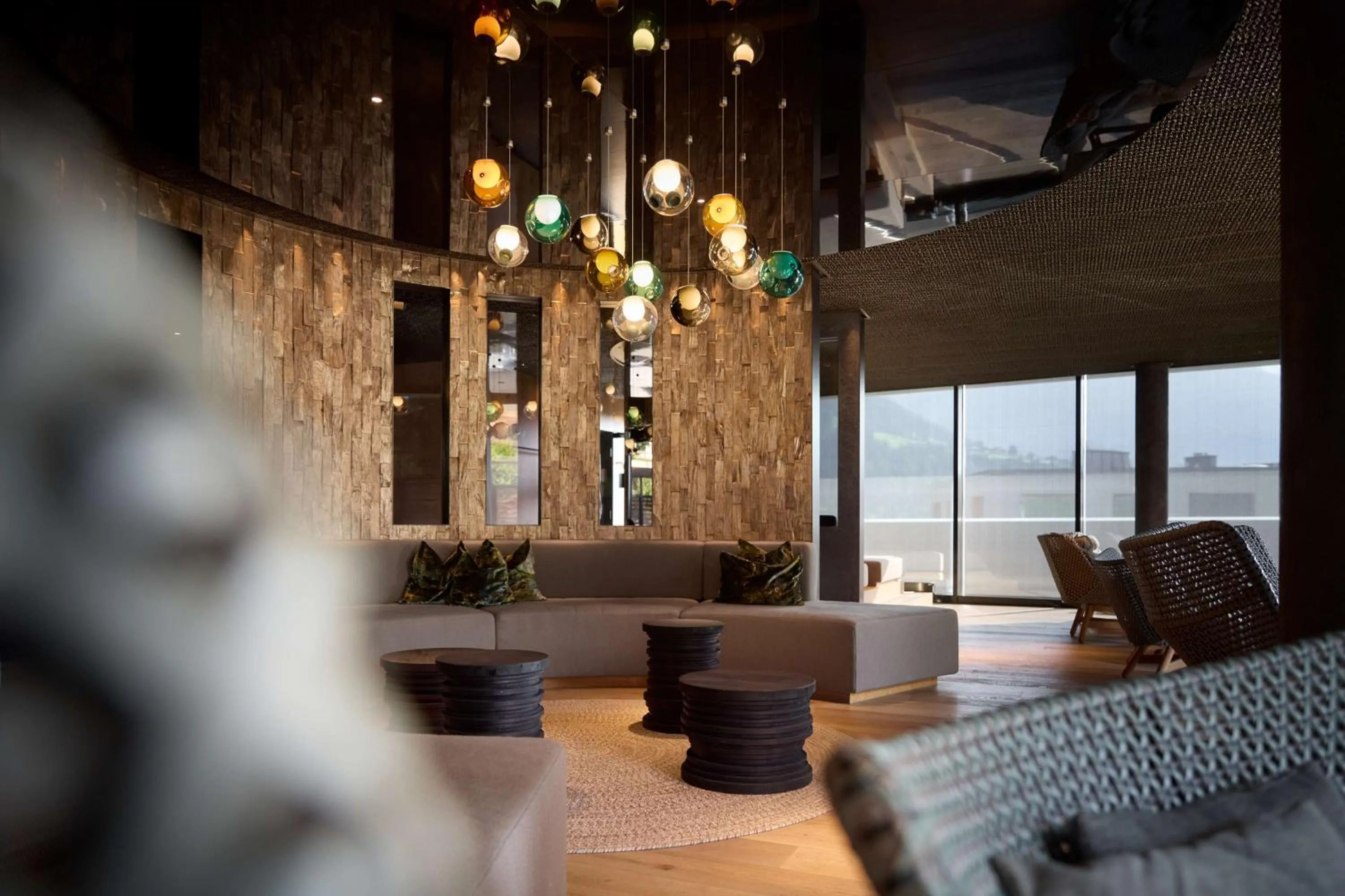 Lobby or reception in The Hide Flims Hotel