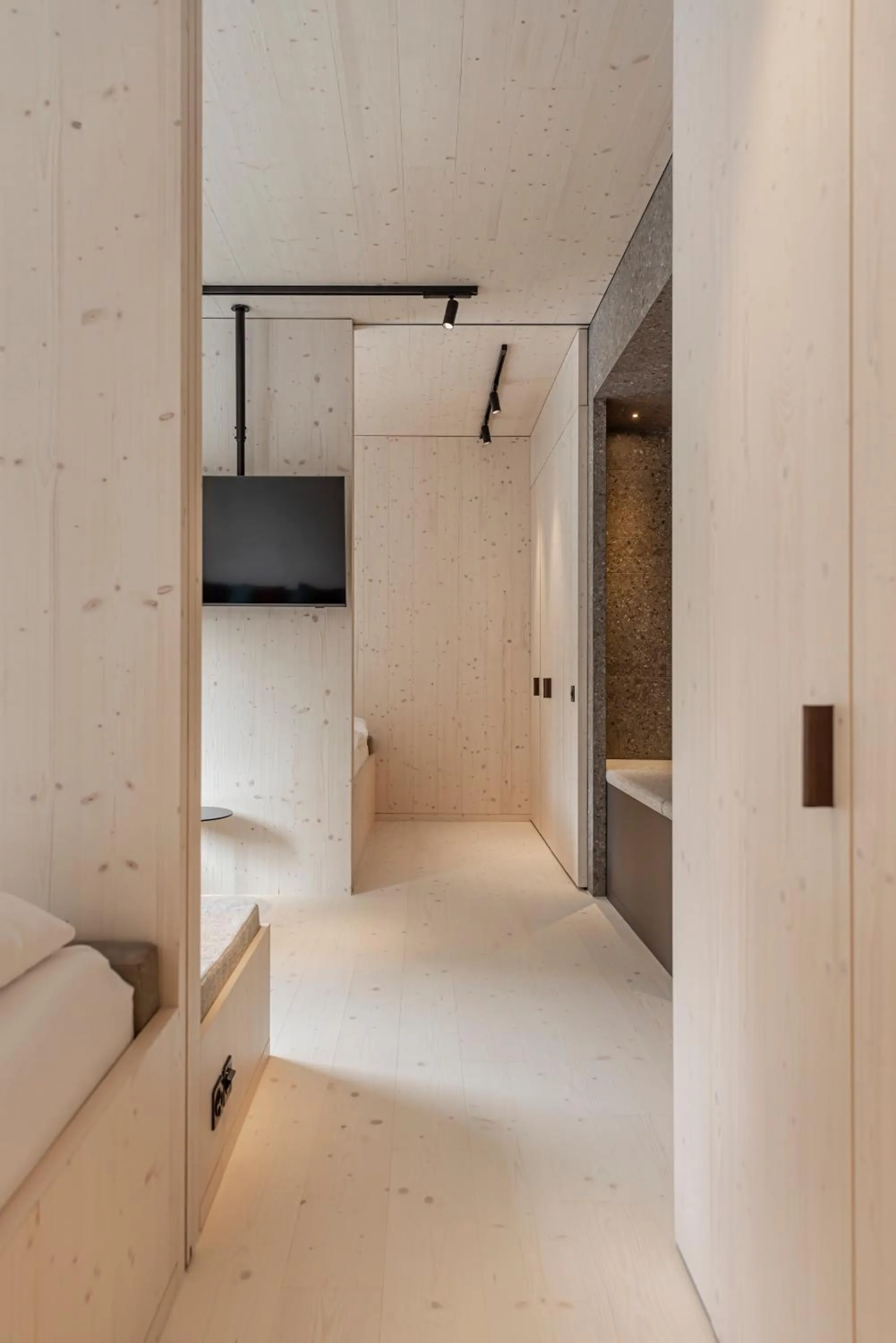 Bed in The Hide Flims Hotel