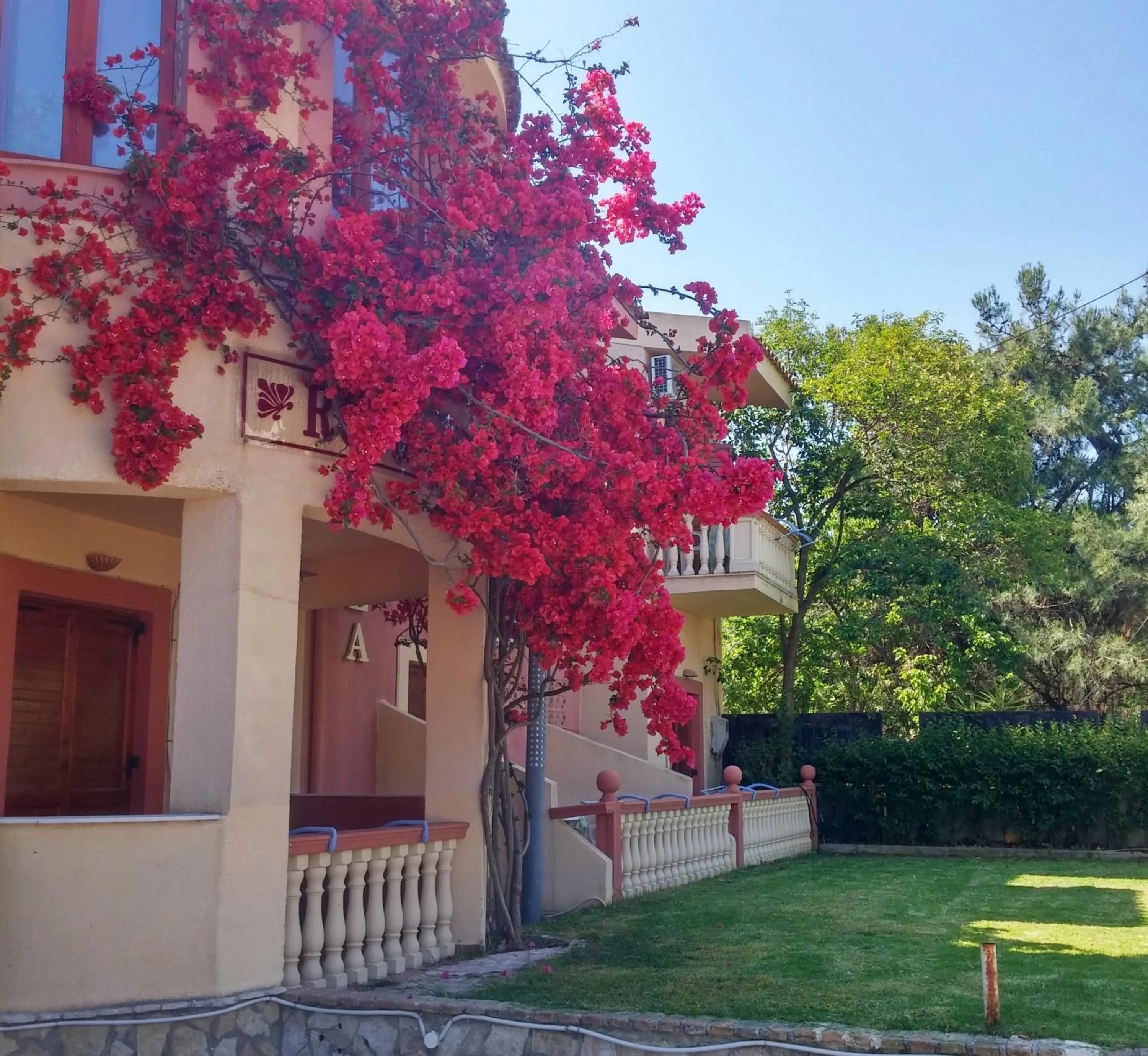 Property building in Castella Beach