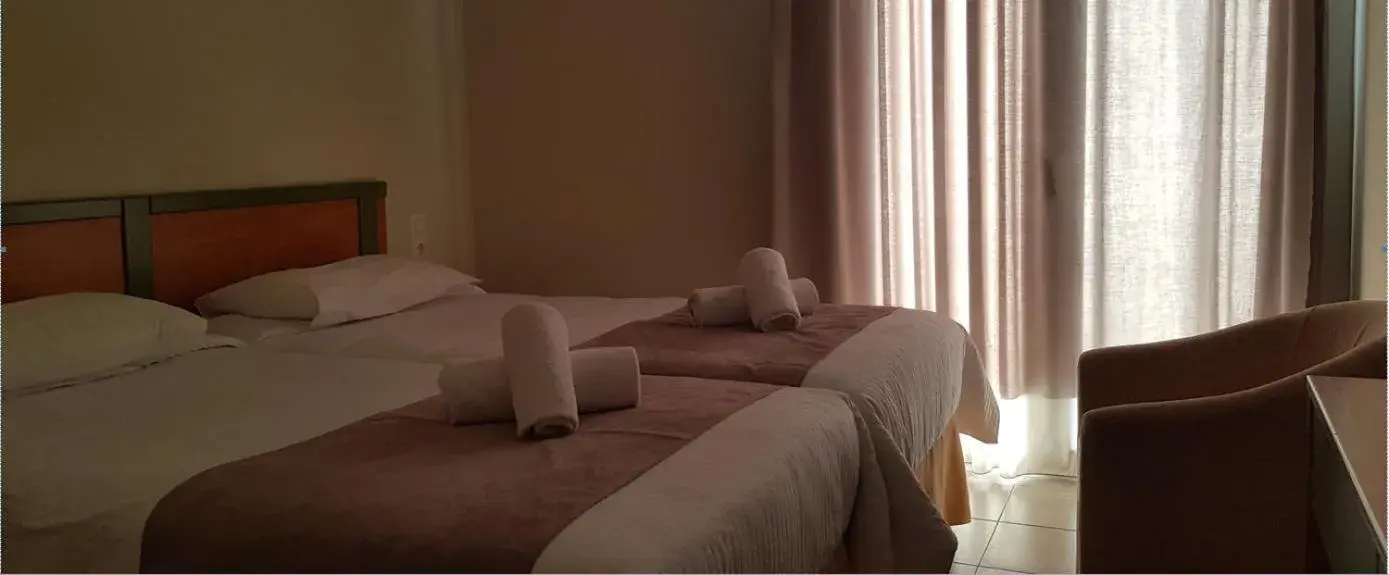 Twin or Double Room with Sea View - single occupancy in Castella Beach Twin or Double Room with Sea View - single occupancy in Castella Beach