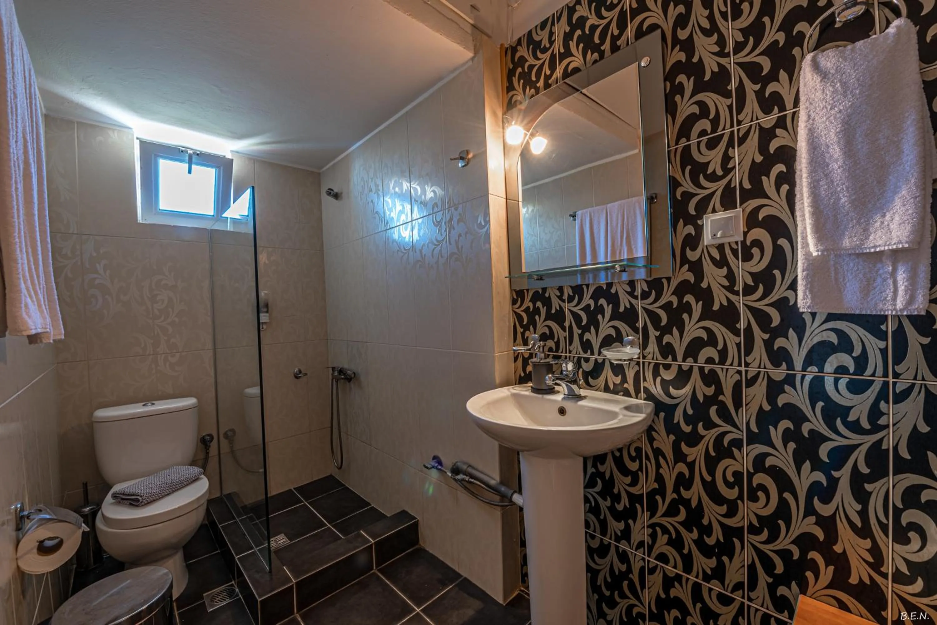 Bathroom in Castella Beach