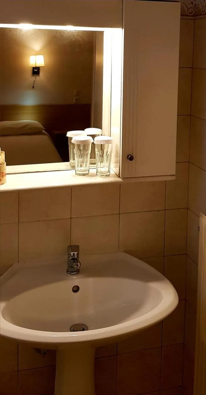 Bathroom in Castella Beach