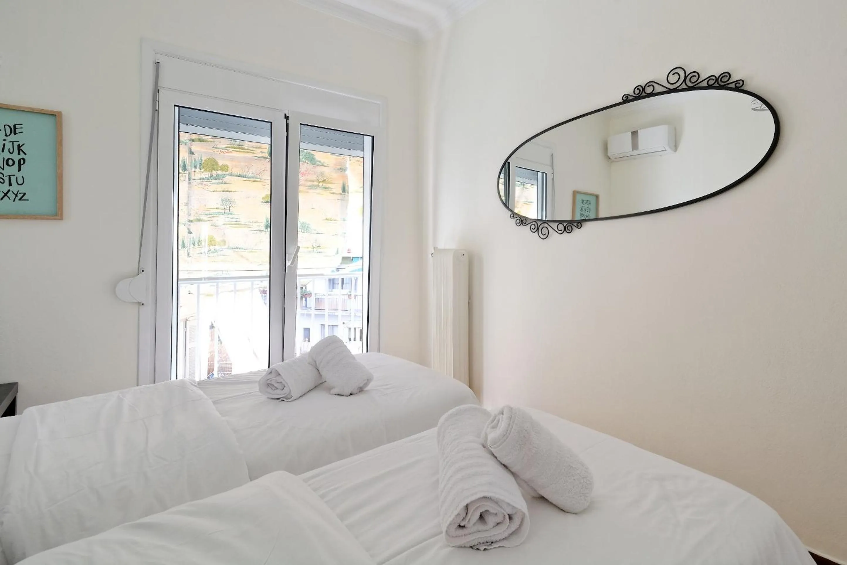 Bedroom, Bed in Athens Heartbeat