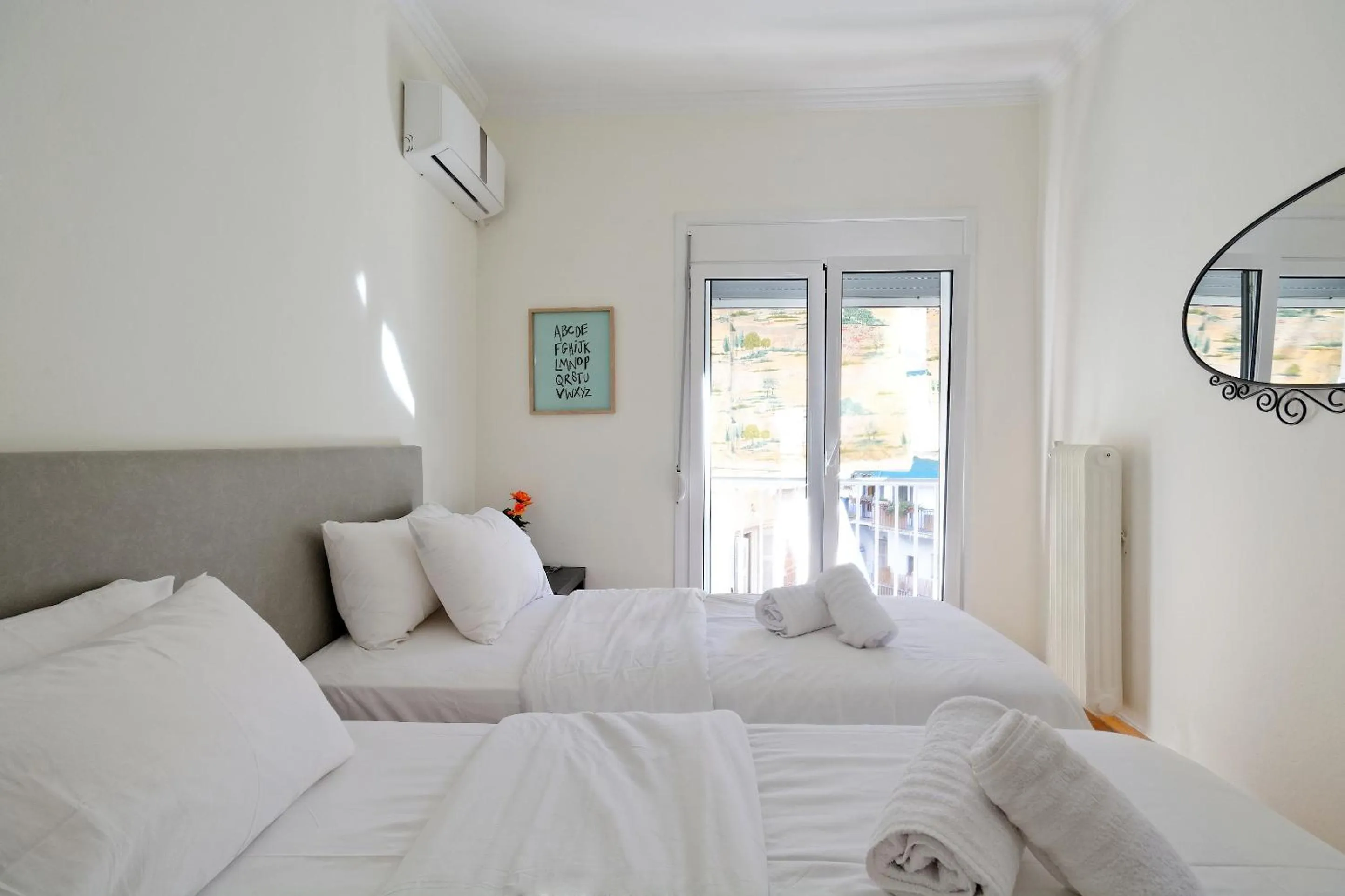 Bedroom, Bed in Athens Heartbeat