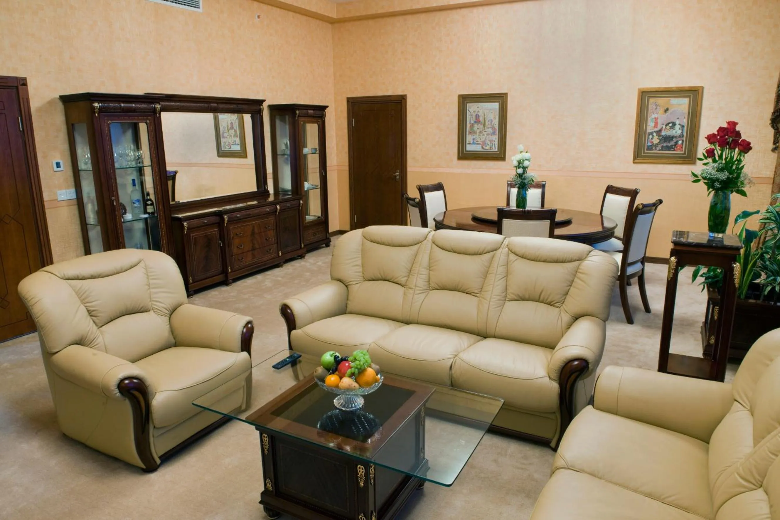 Living room in Ramada Plaza by Wyndham Gence