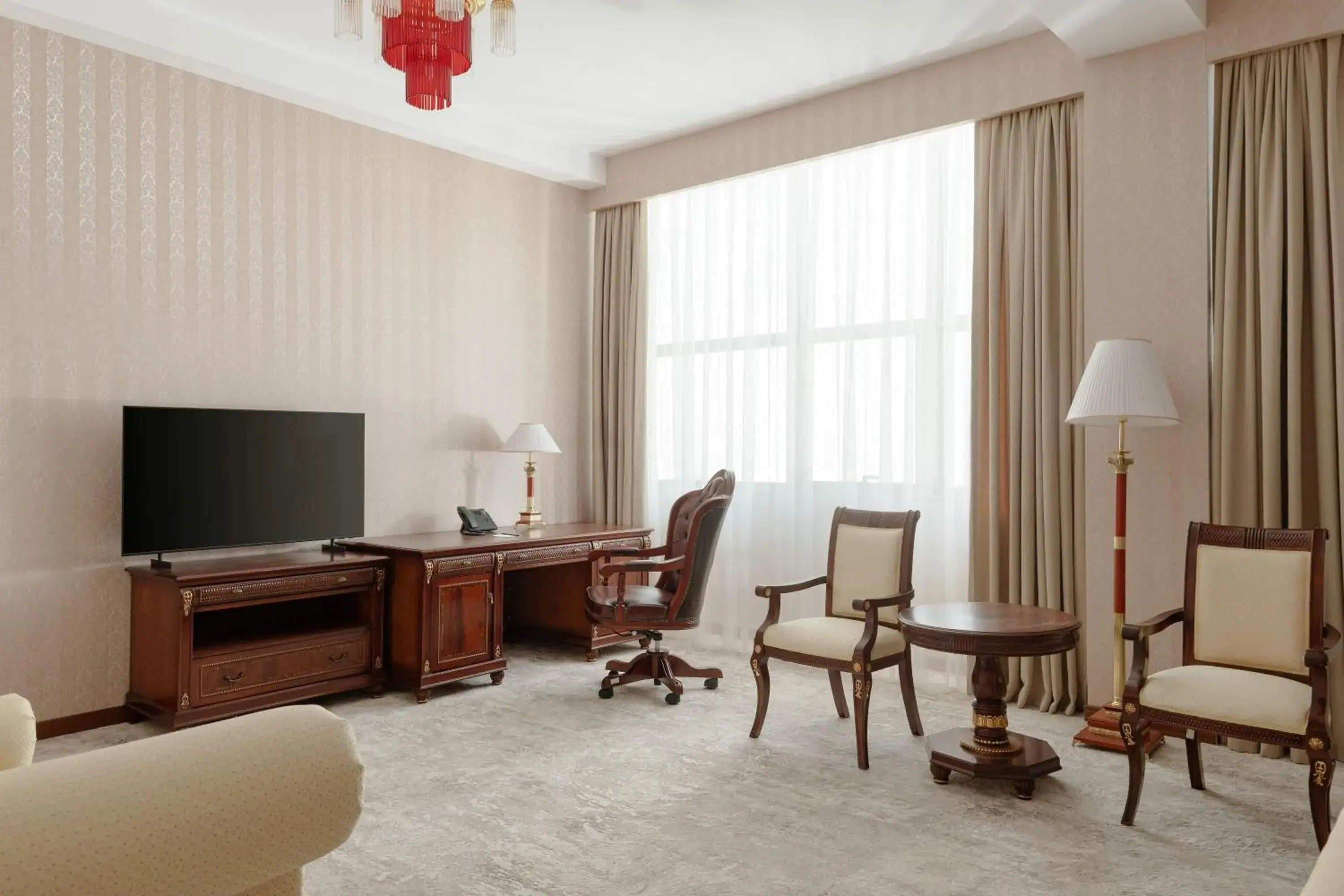Premium King Suite in Ramada Plaza by Wyndham Gence Premium King Suite in Ramada Plaza by Wyndham Gence