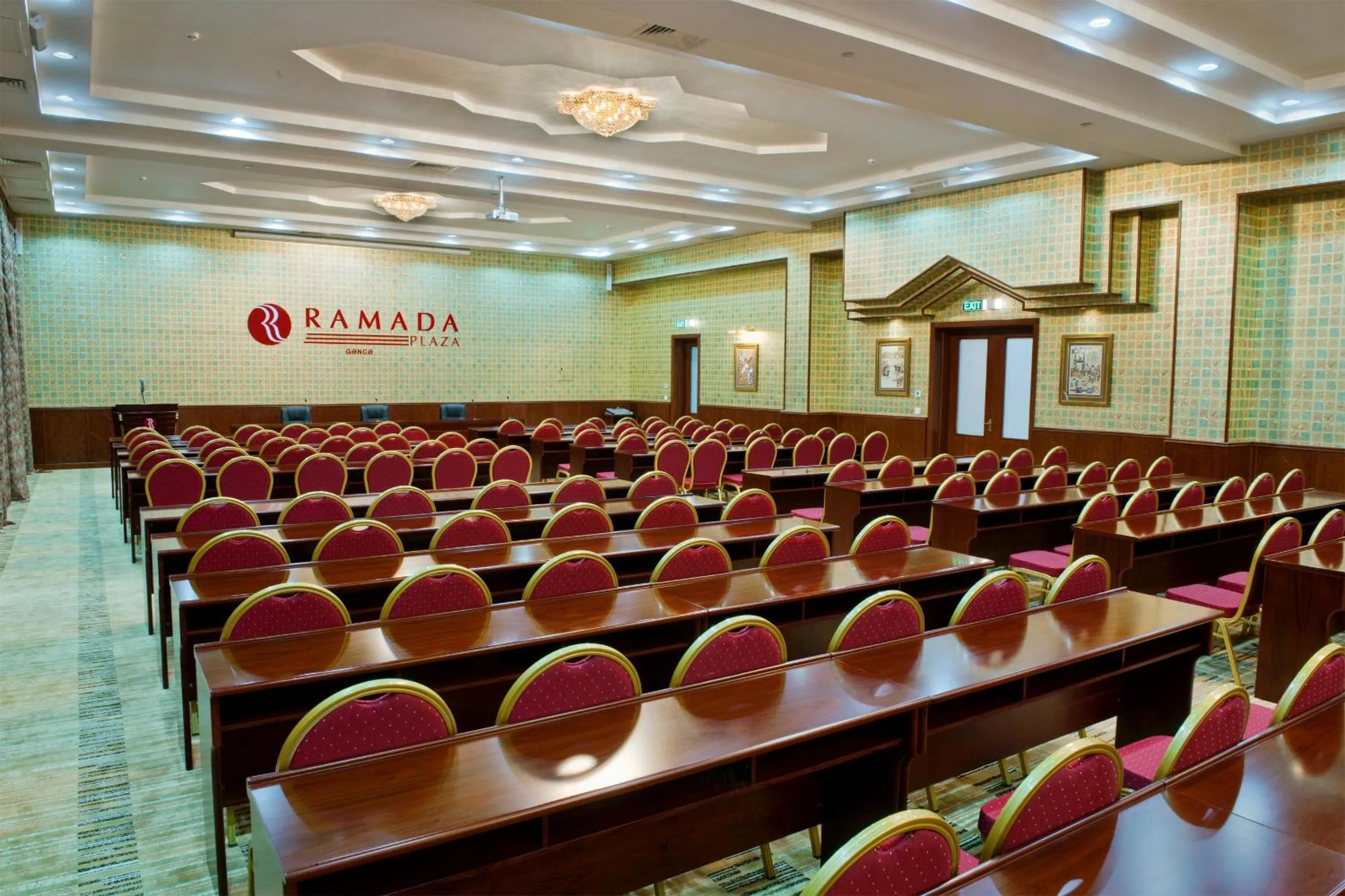 Business facilities in Ramada Plaza by Wyndham Gence