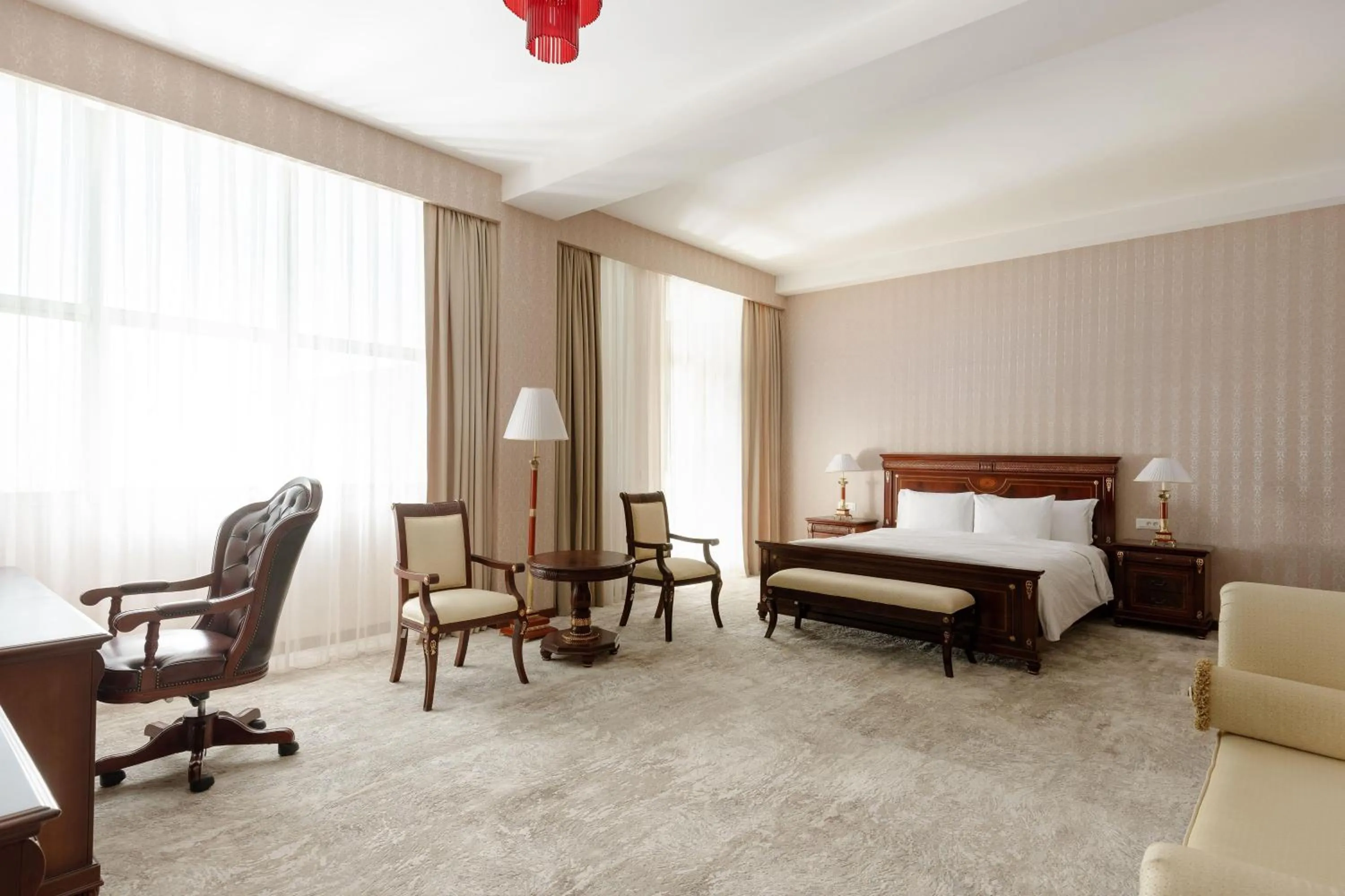 Premium King Suite in Ramada Plaza by Wyndham Gence