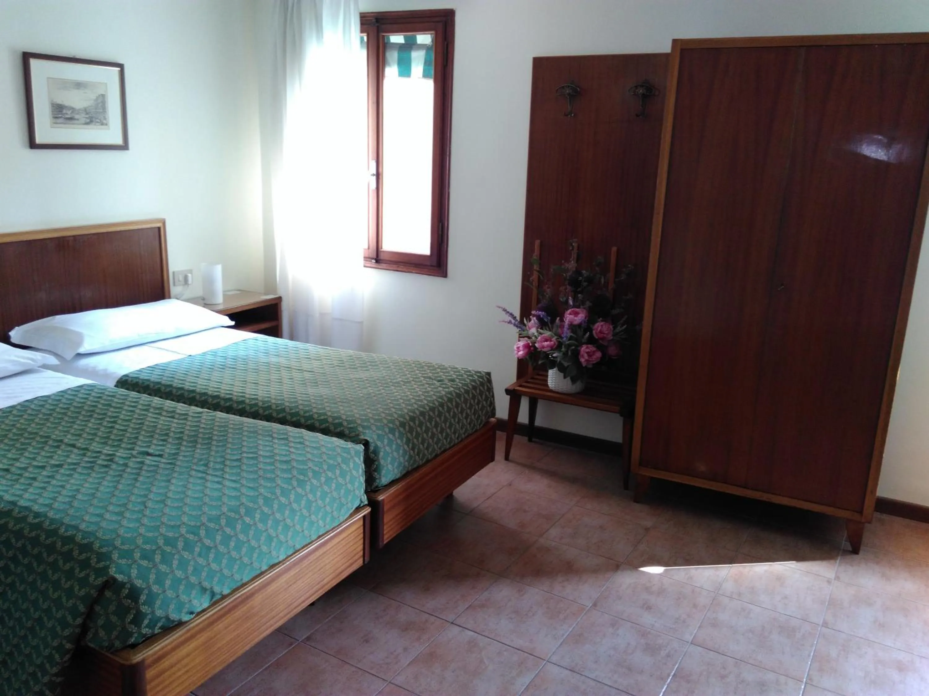 Bedroom, Bed in Albergo Al Gobbo