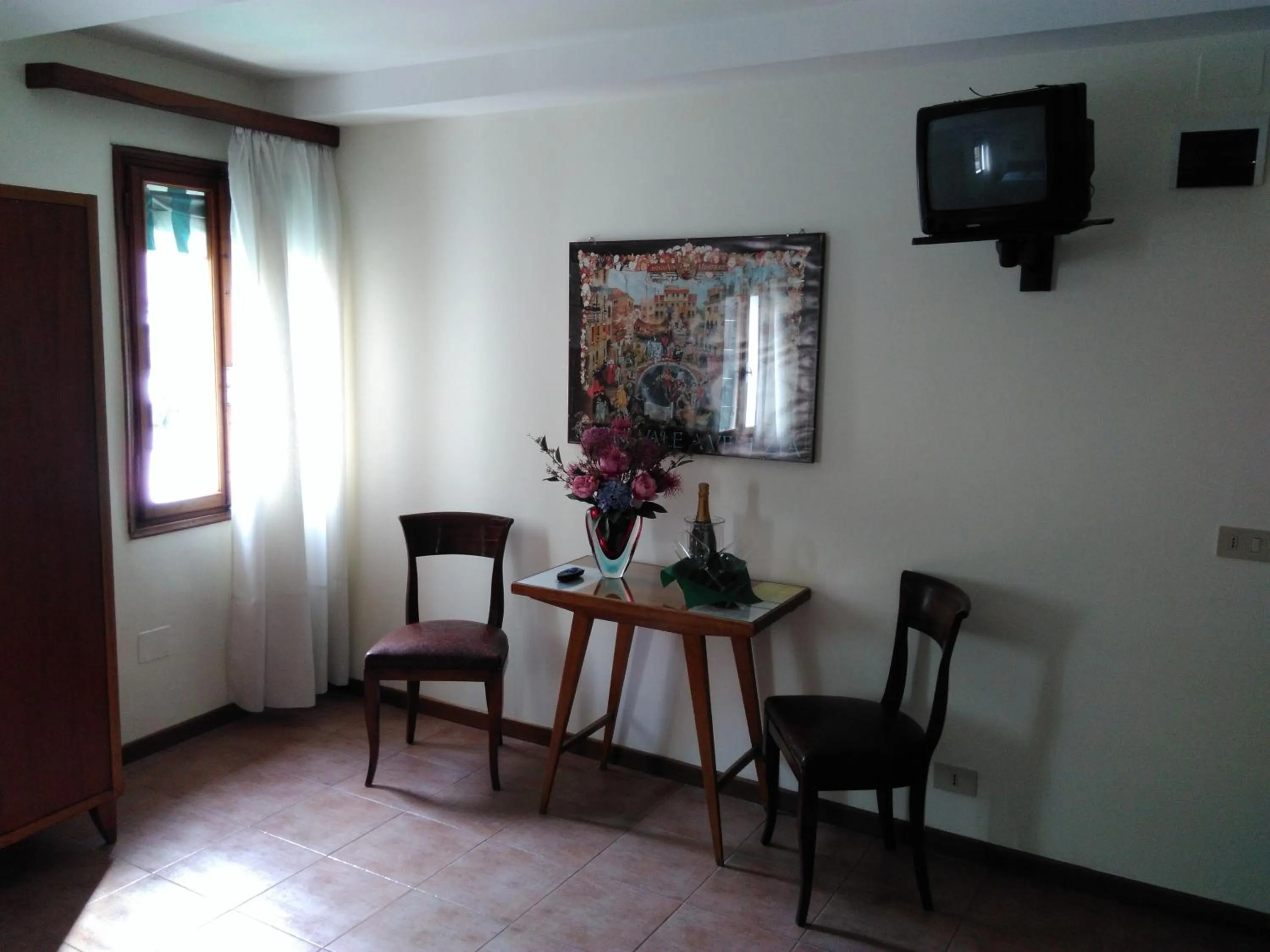 TV and multimedia in Albergo Al Gobbo