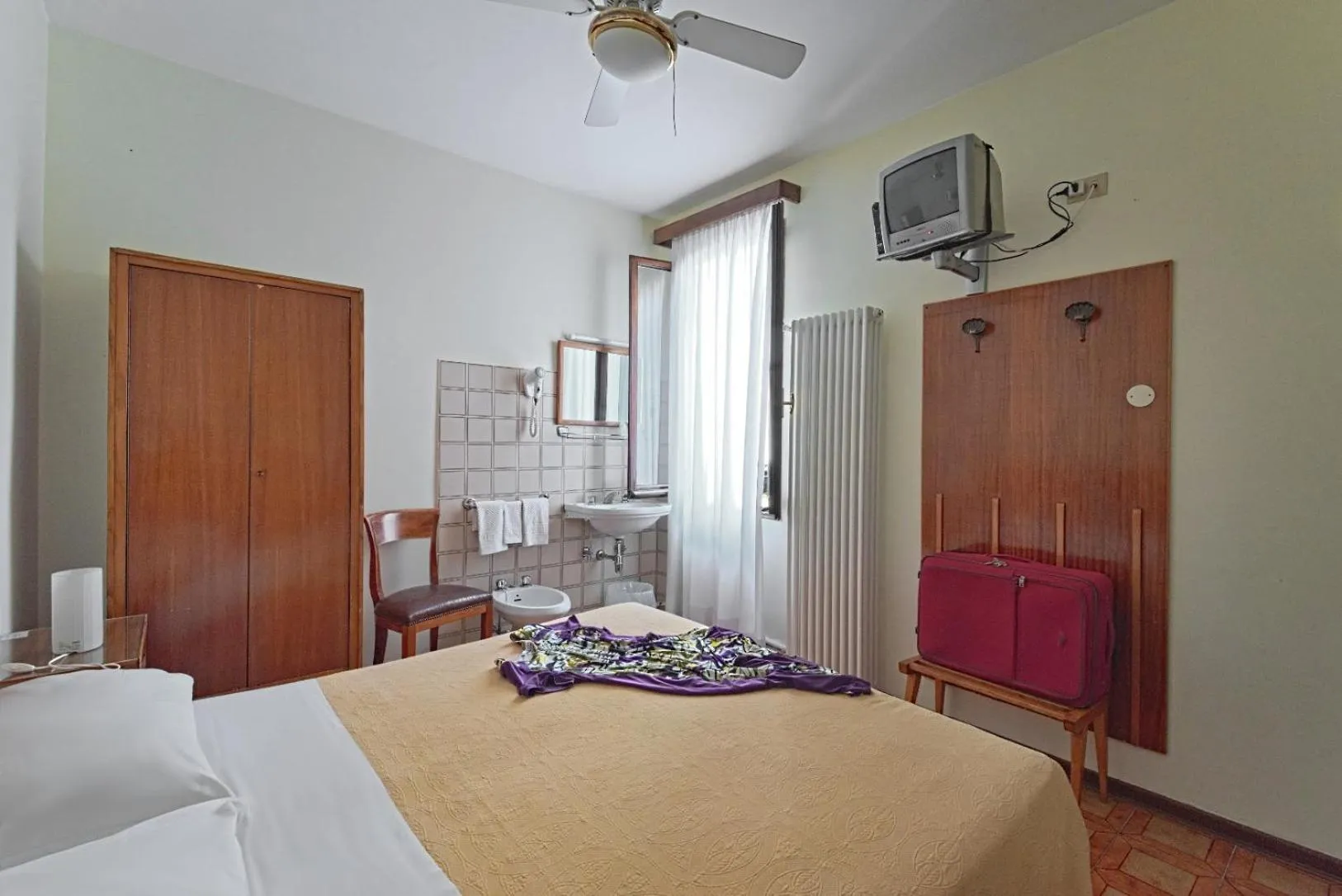 Bed in Albergo Al Gobbo