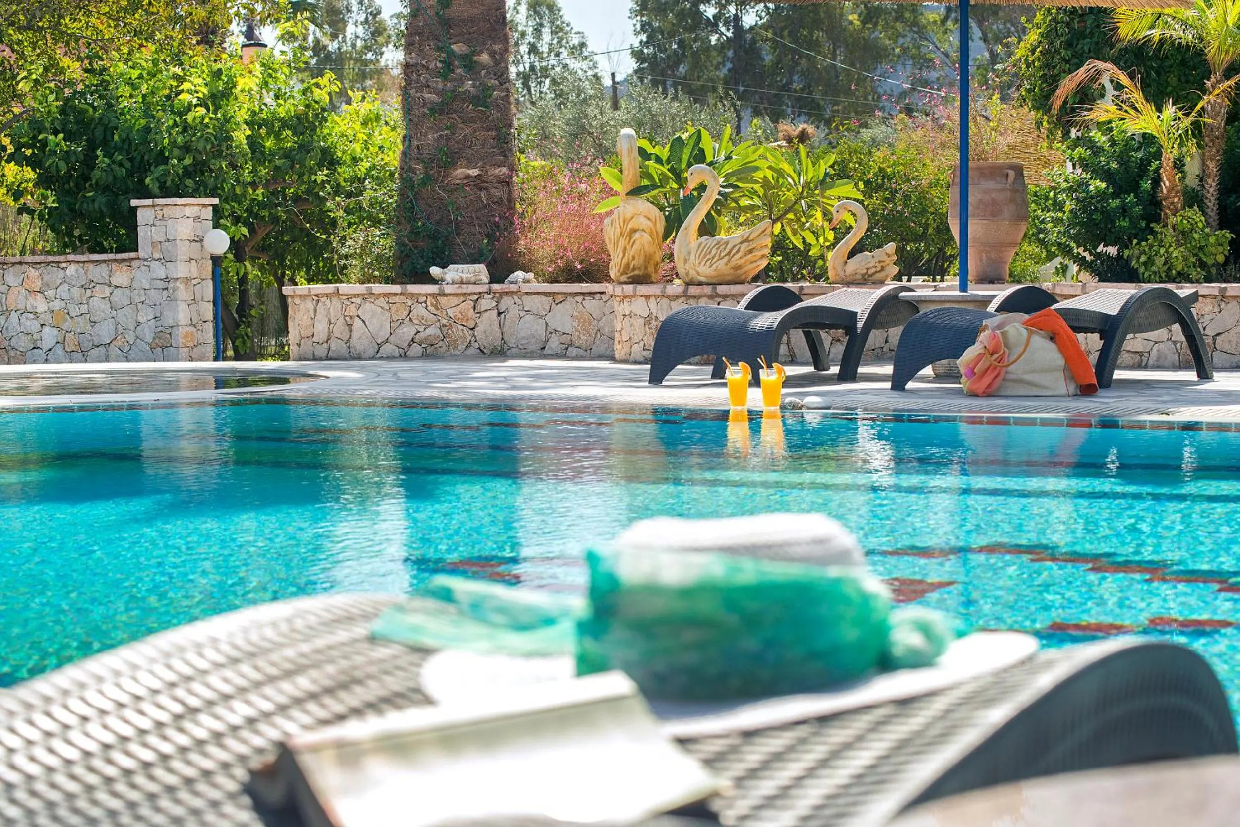 Swimming pool in Elefteria Apts & Suites