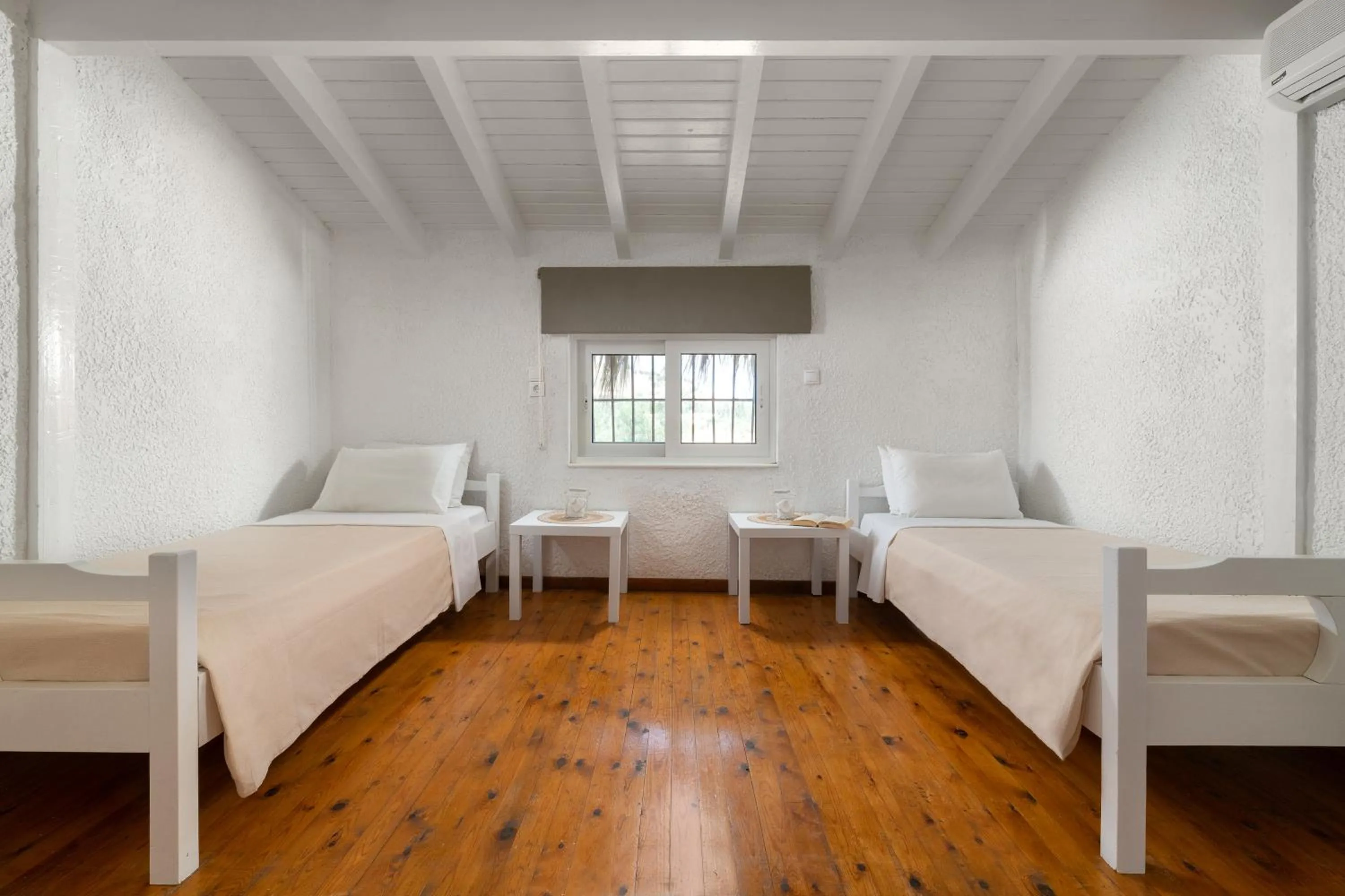 Bedroom, Bed in Elefteria Apts & Suites