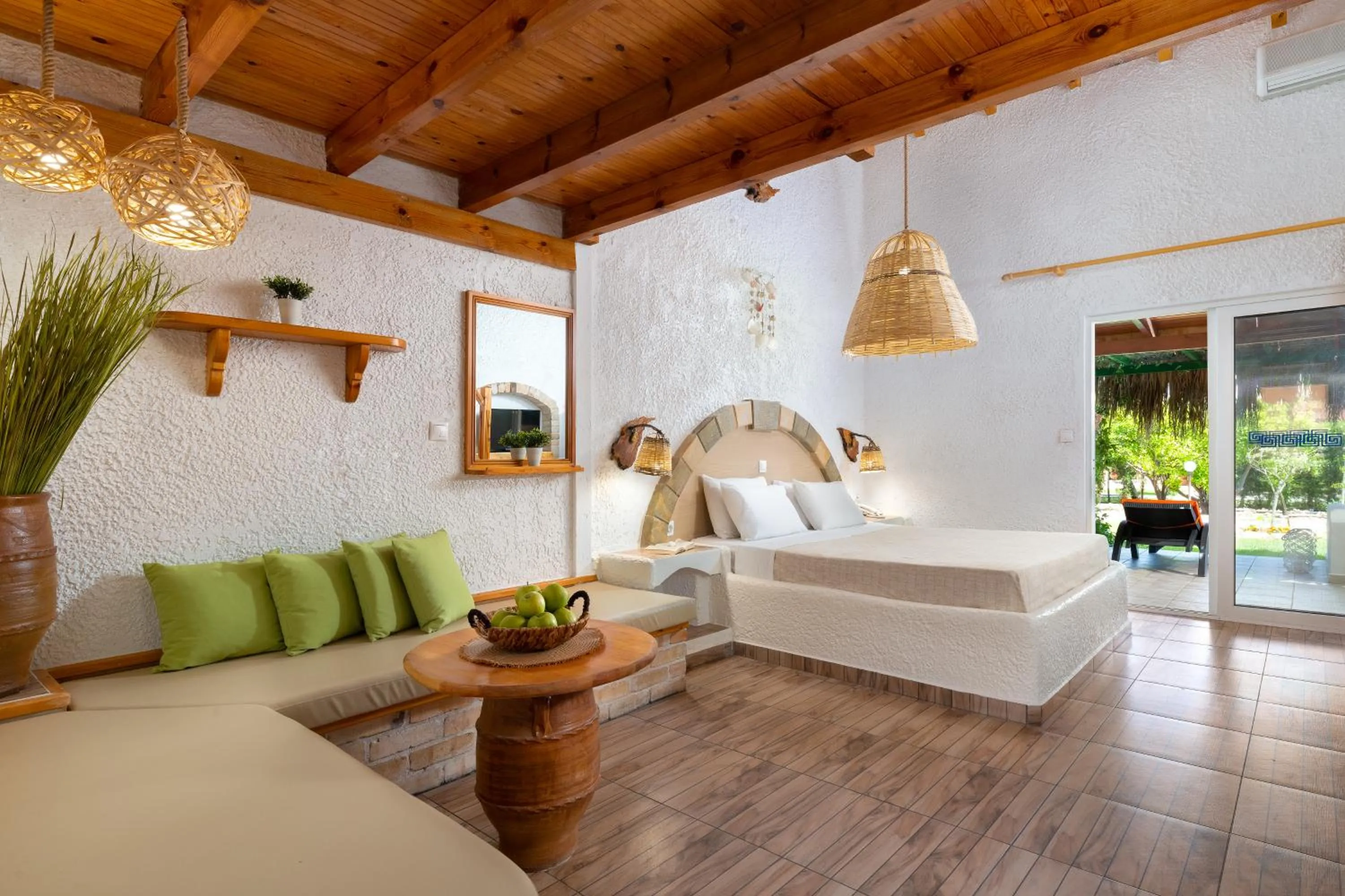 Bedroom, Bed in Elefteria Apts & Suites