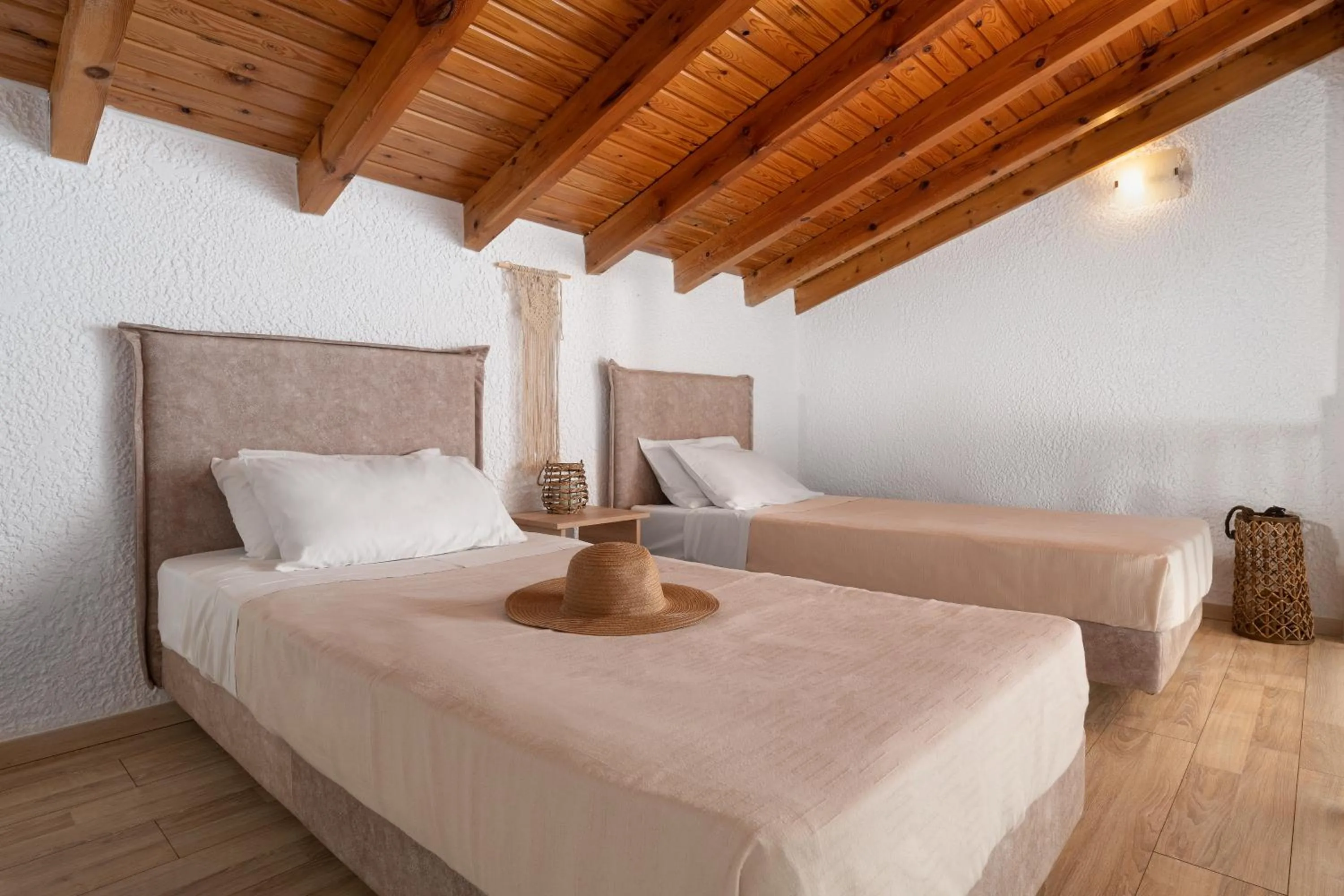 Bedroom, Bed in Elefteria Apts & Suites