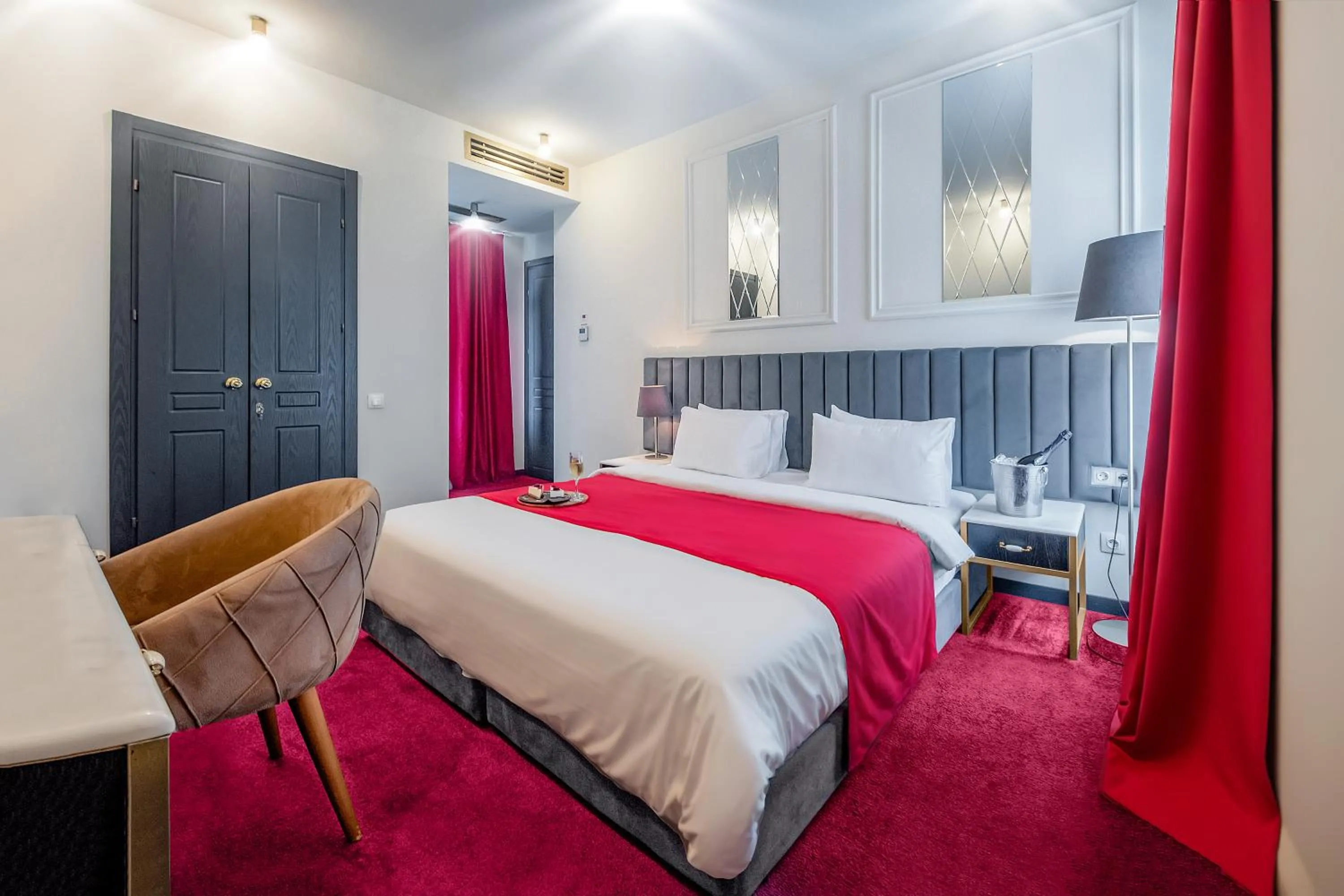 Bedroom, Bed in King Gorgasali