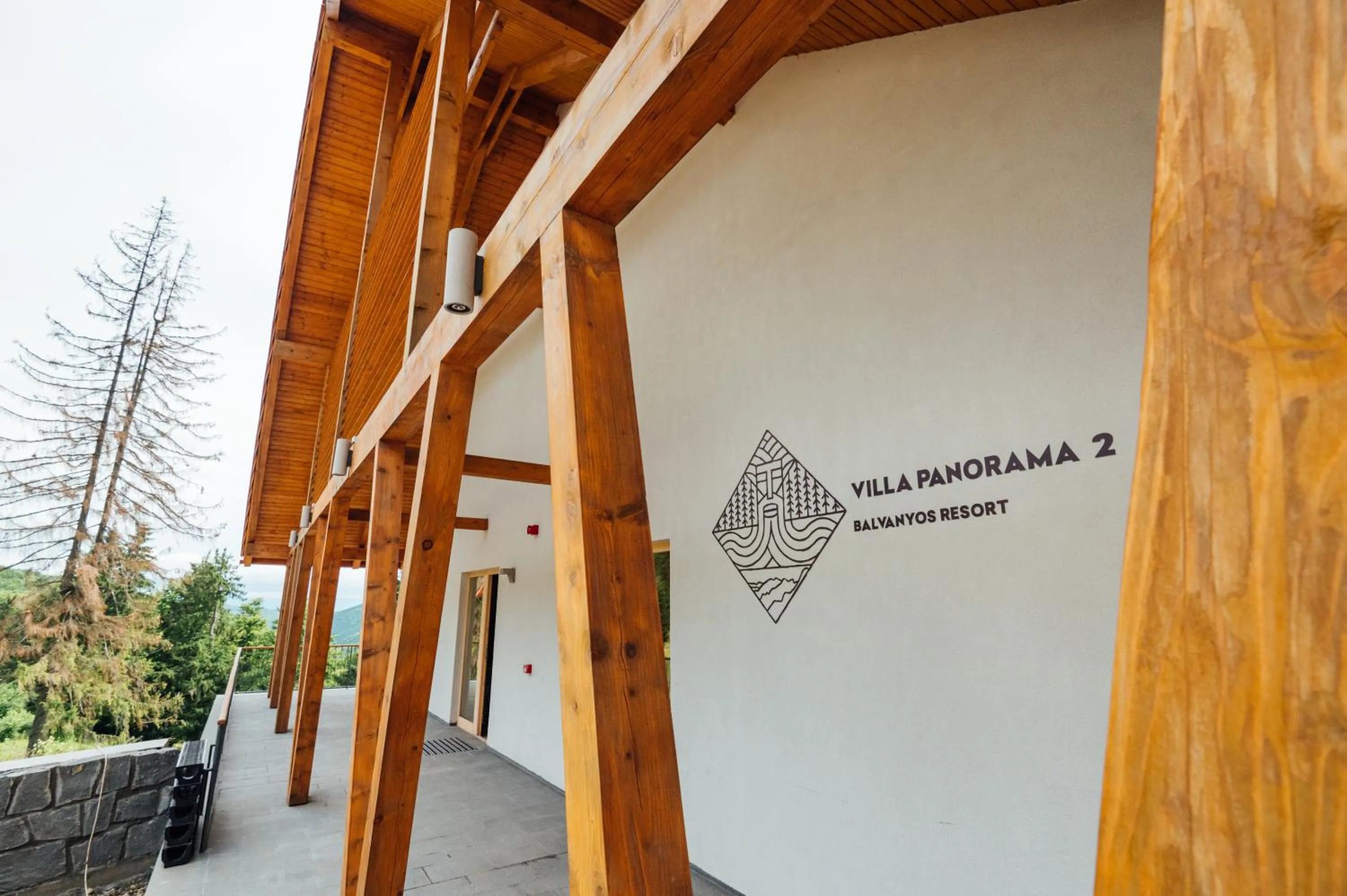 Property building in Balvanyos Resort - Peakture Hotel & Grand Hotel Balvanyos