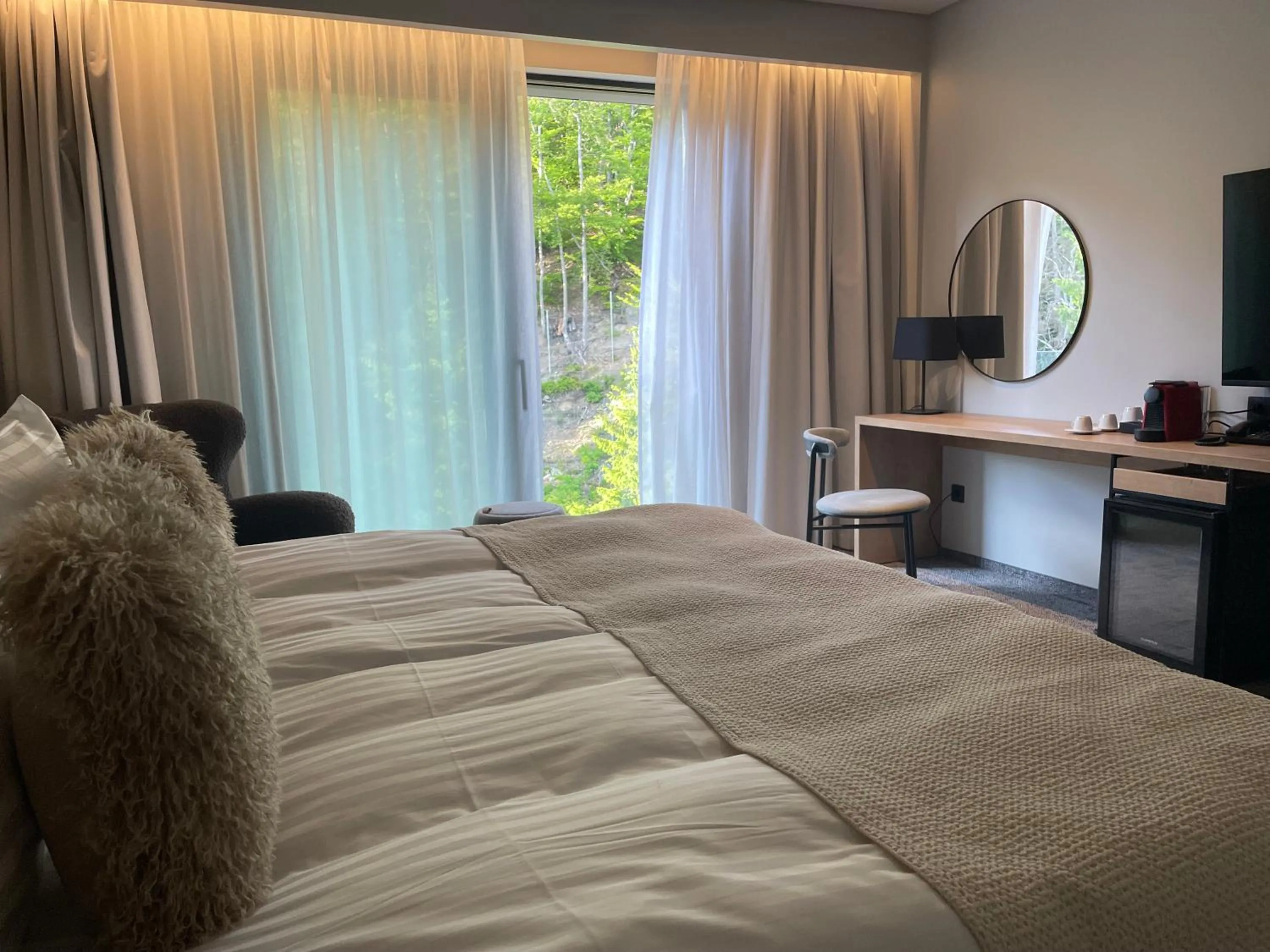 Bed in Balvanyos Resort - Peakture Hotel & Grand Hotel Balvanyos