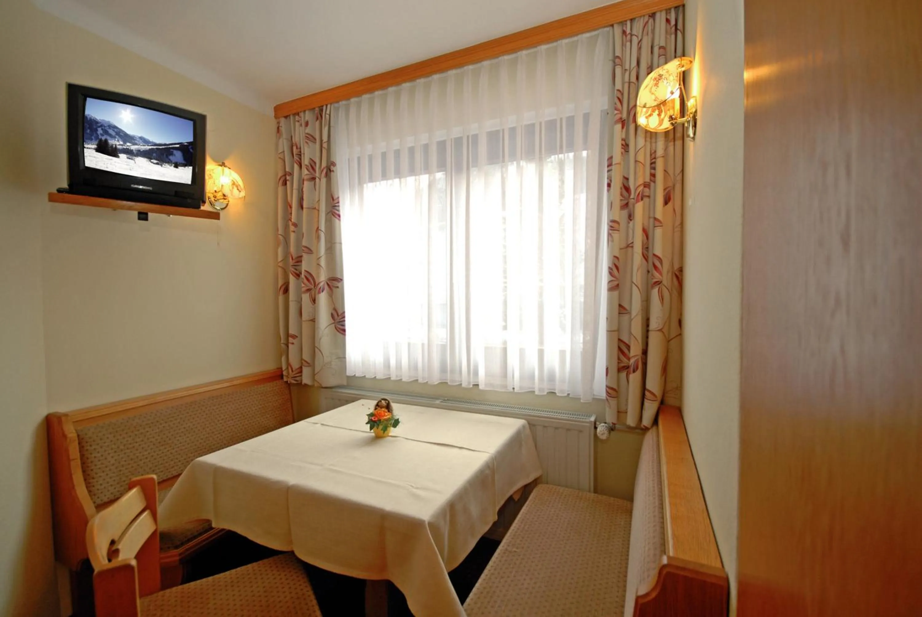 Seating area in Pension Riedlsperger