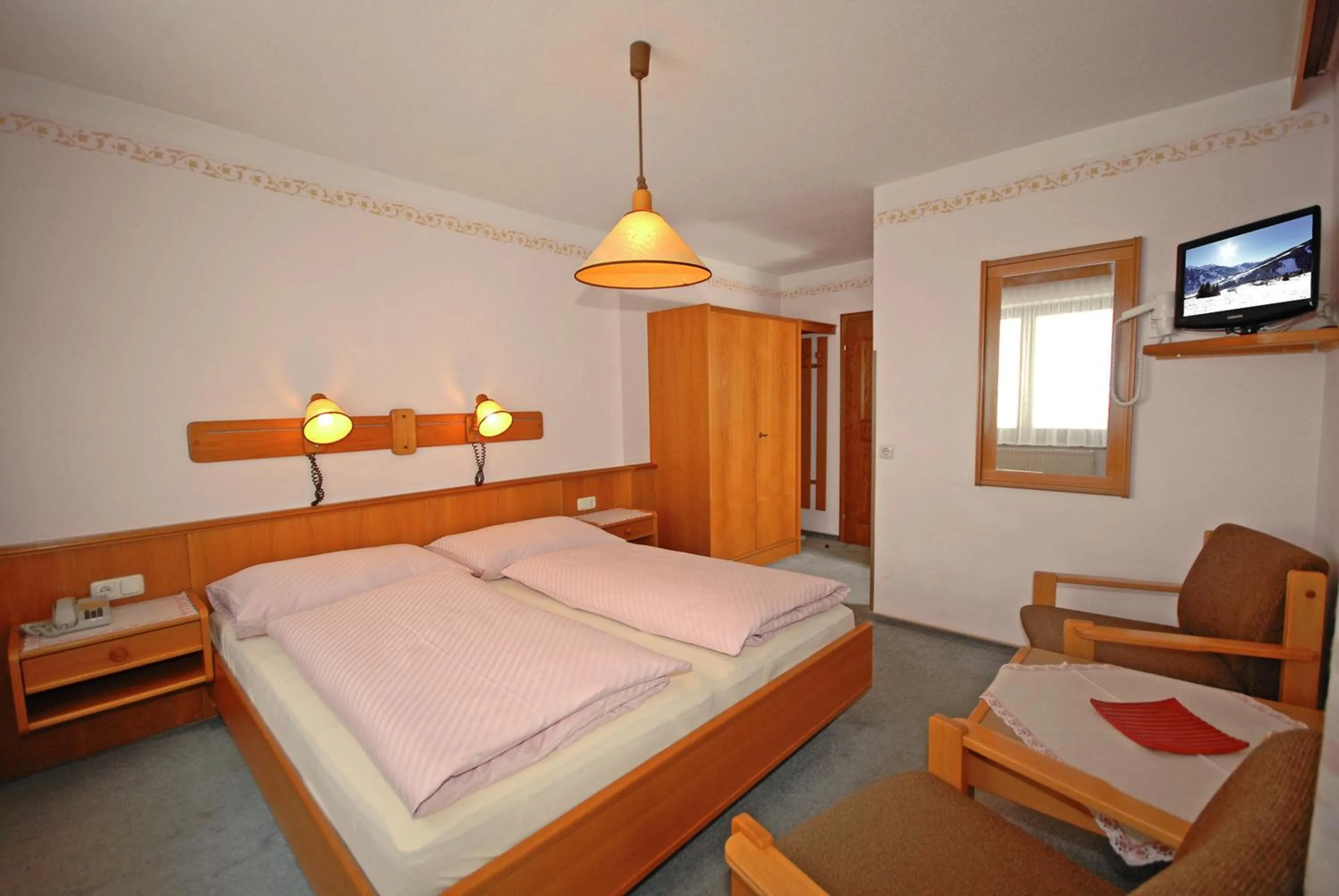 Photo of the whole room, Bed in Pension Riedlsperger