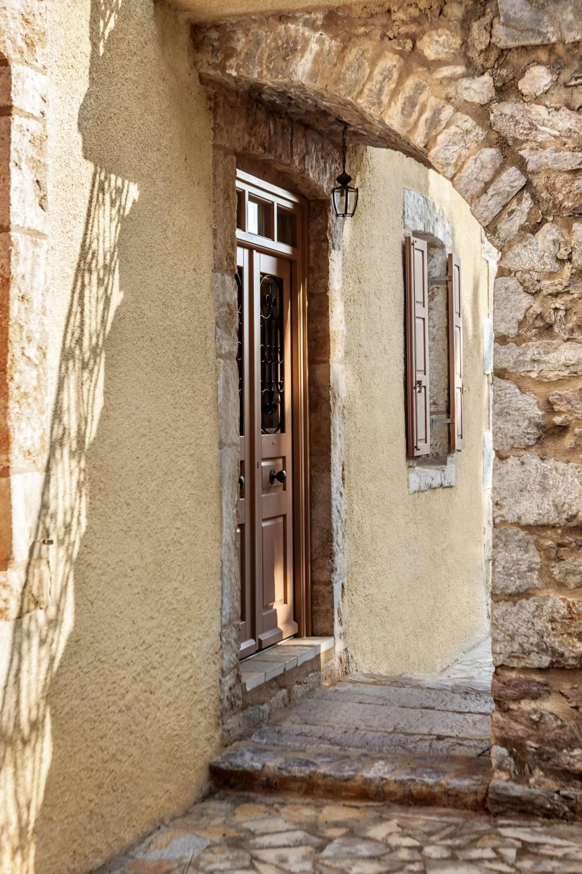 Property building in Archontiko Parnassus Dadi