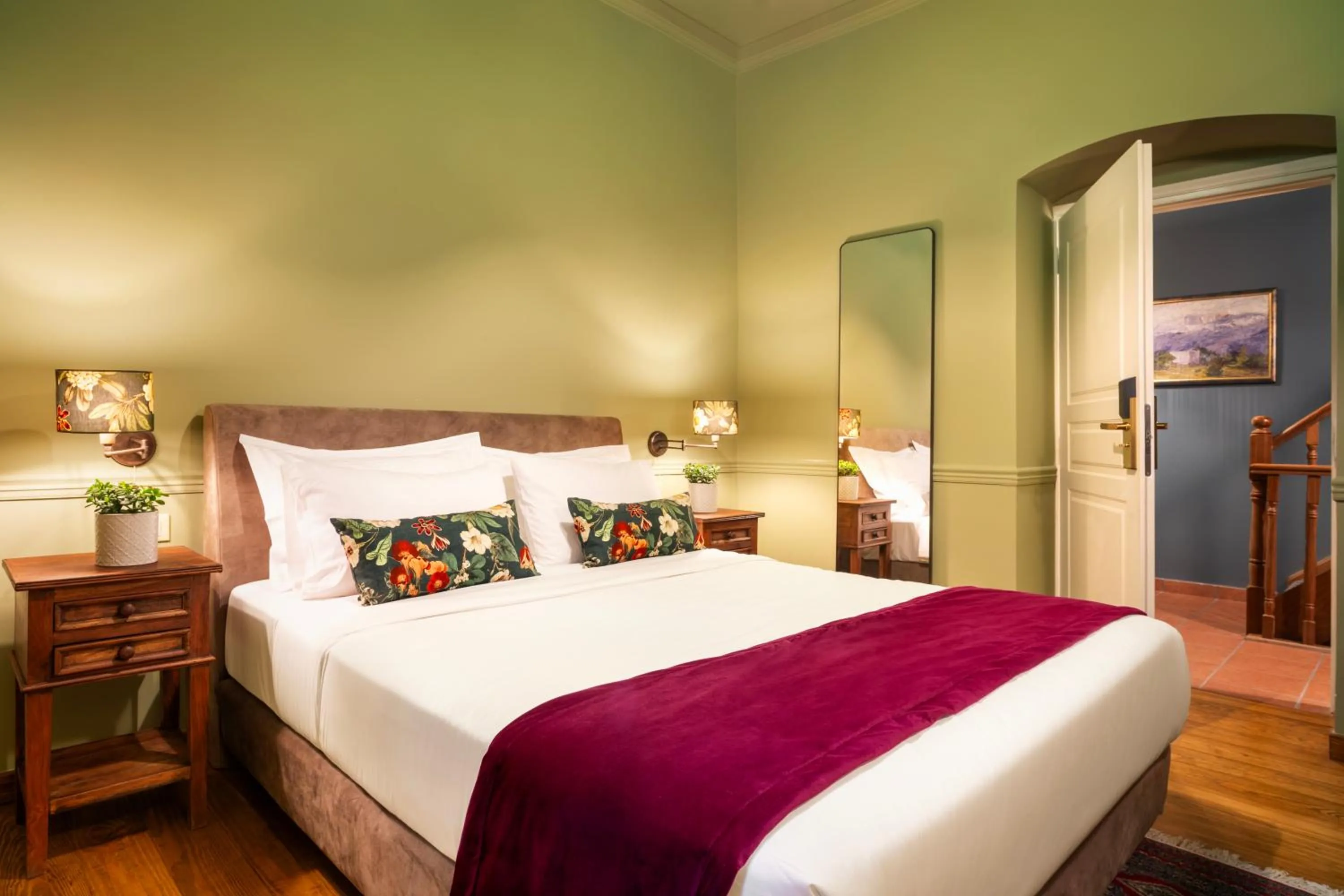 Bed in Archontiko Parnassus Dadi