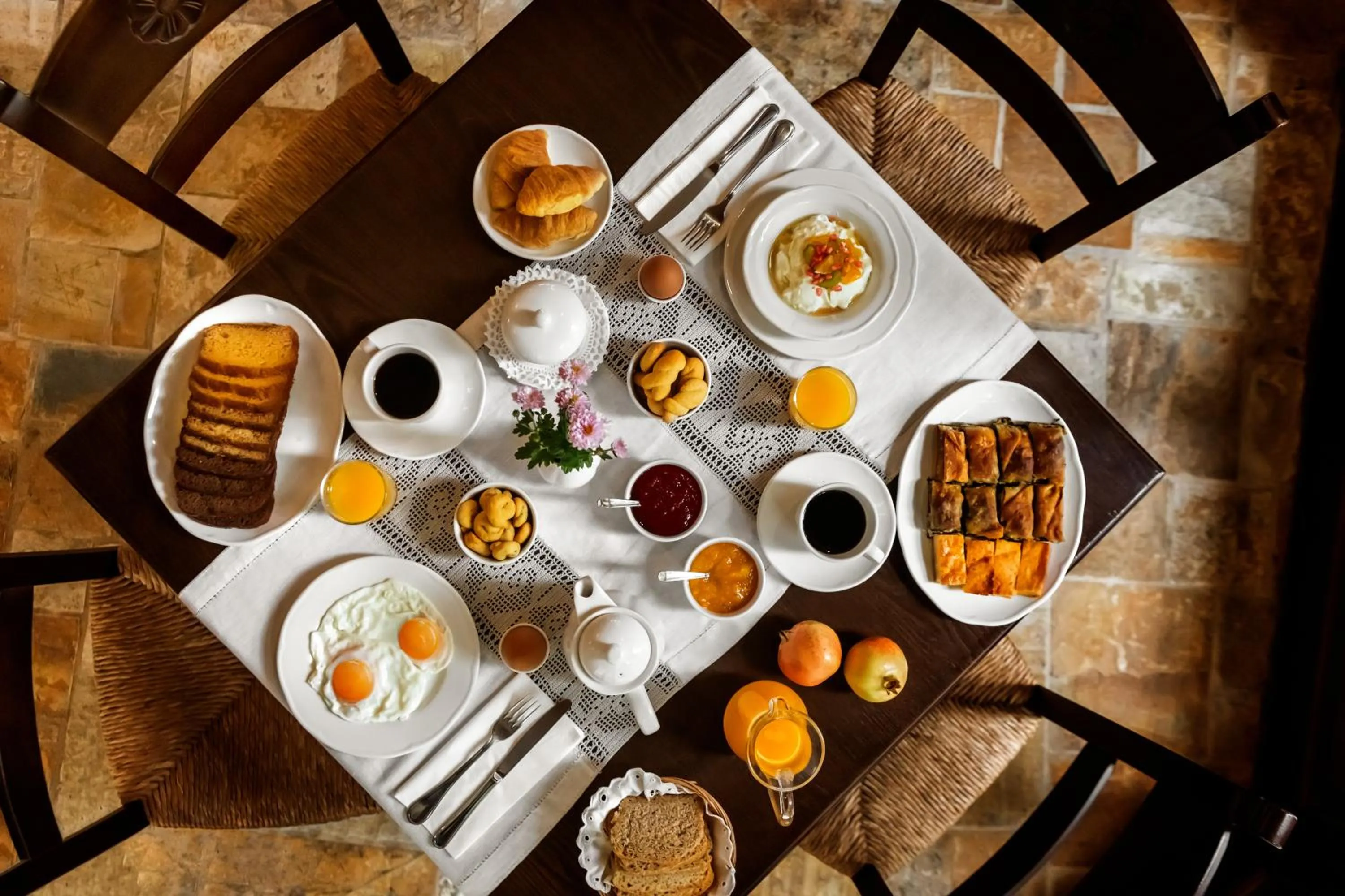 Breakfast in Archontiko Parnassus Dadi